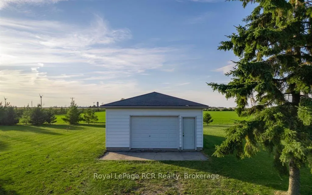 Photo 5 of 3898 Bruce Rd 6, Huron-Kinloss — HOMEH