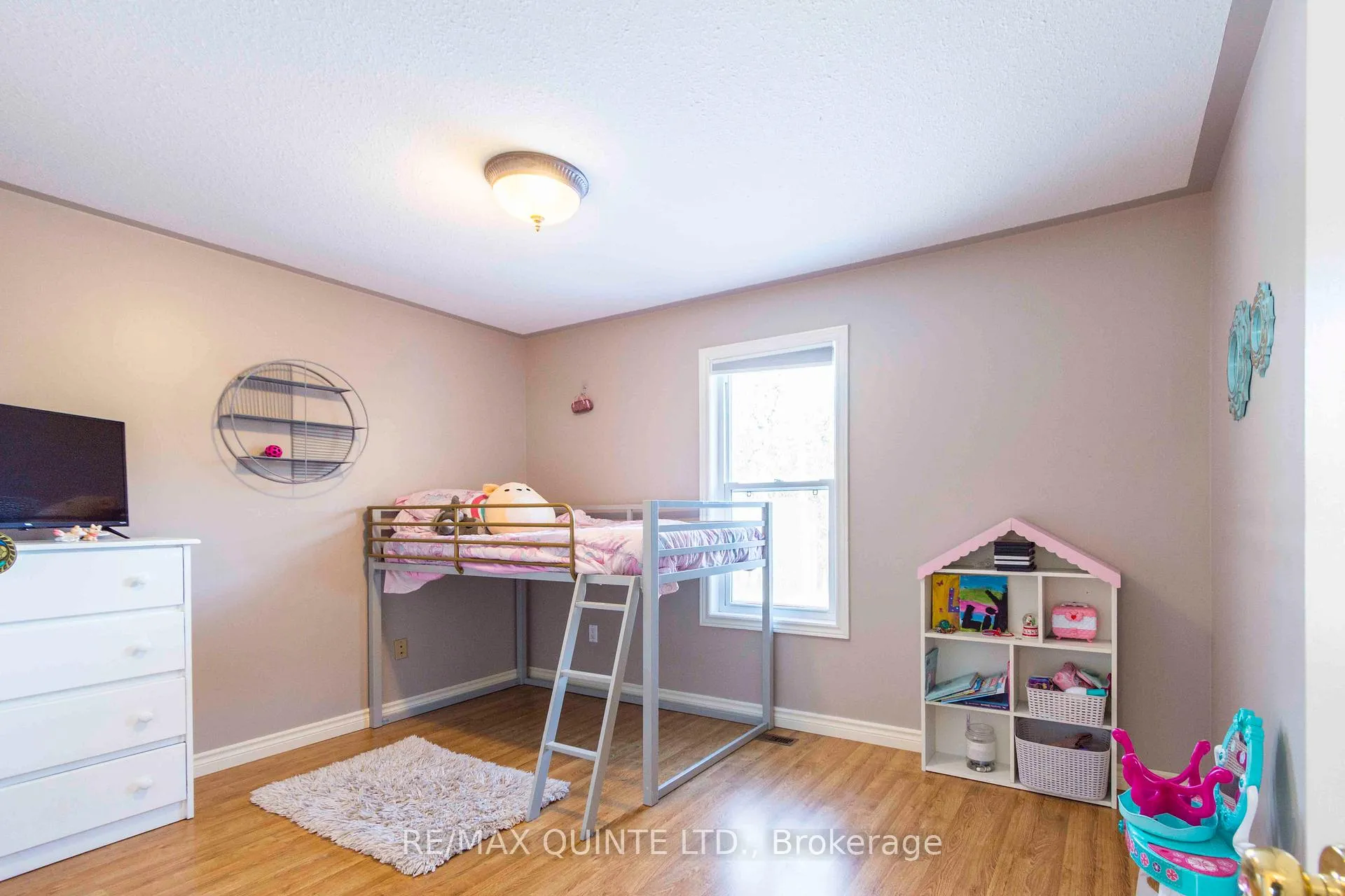 Photo 23 of 847 Thrasher Road, Belleville, Thurlow Ward — HOMEH
