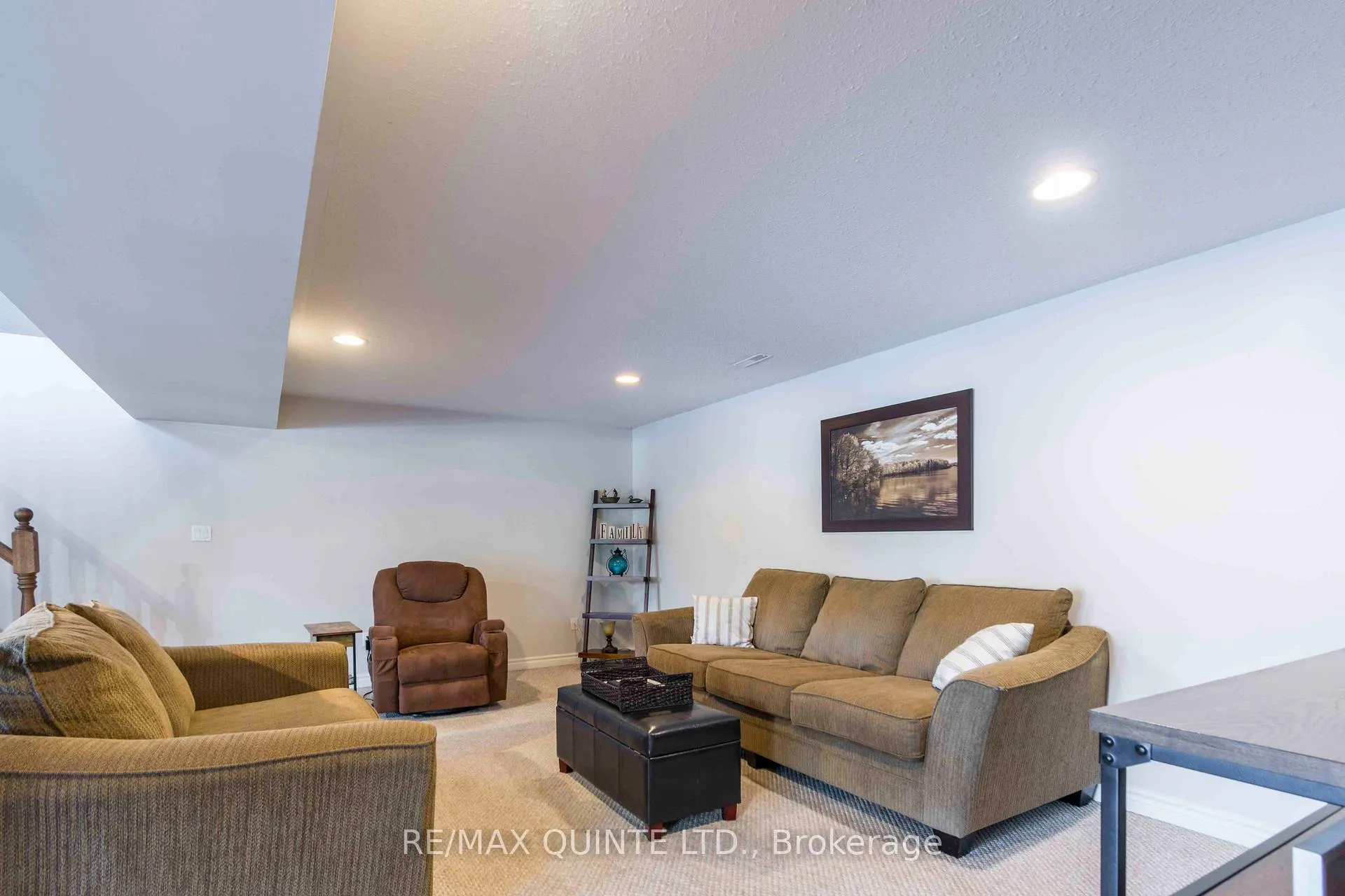 Photo 29 of 847 Thrasher Road, Belleville, Thurlow Ward — HOMEH