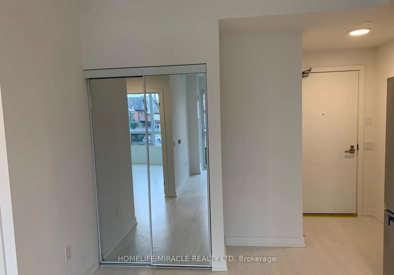 Photo 12 of Unit 207, 415 Main Street W, Hamilton, Kirkendall — HOMEH