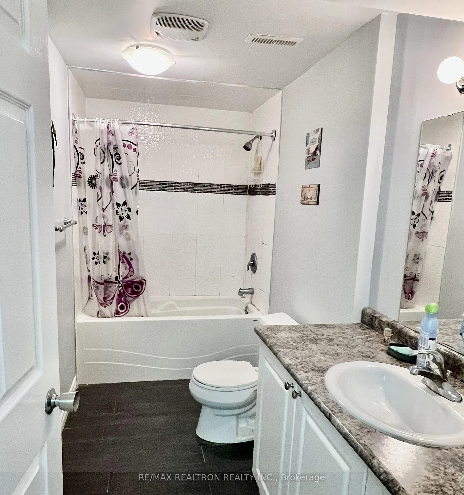 Photo 4 of Unit Basement, 35 Soho Crescent, Markham, Markville — HOMEH