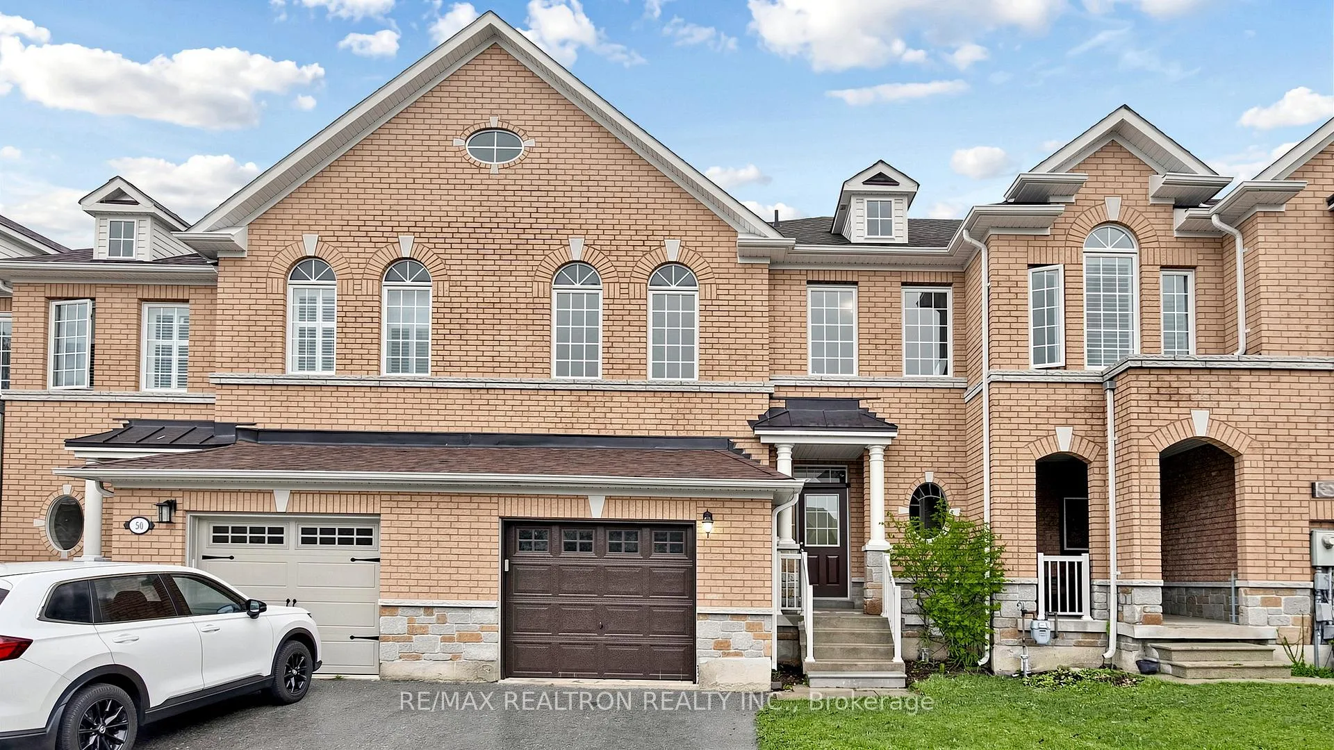 Photo 1 of 52 Gauguin Avenue, Vaughan, Patterson — HOMEH