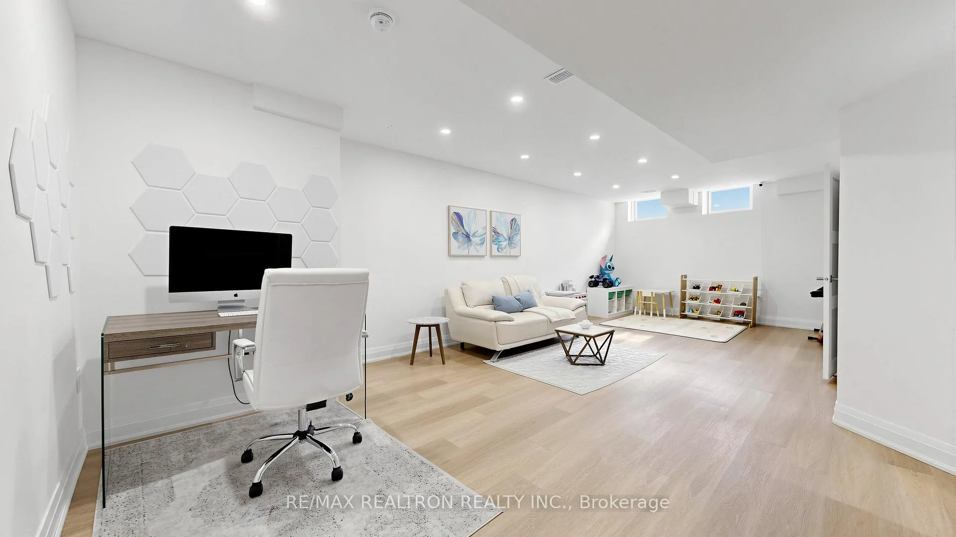 Photo 28 of 52 Gauguin Avenue, Vaughan, Patterson — HOMEH