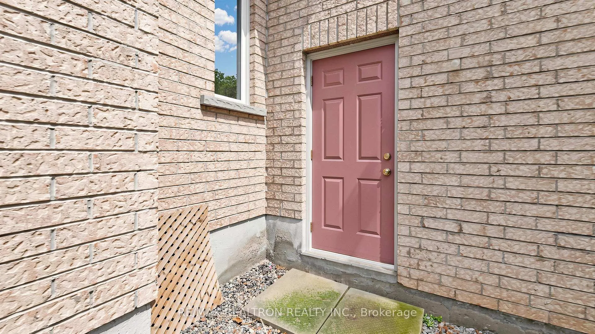 Photo 41 of 52 Gauguin Avenue, Vaughan, Patterson — HOMEH