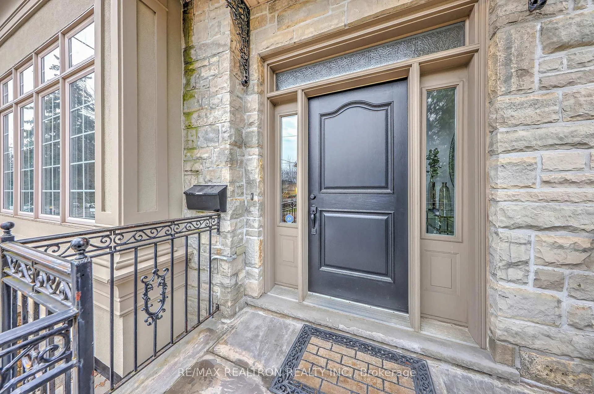 Photo 2 of 47 Haddington Avenue, Toronto, Bedford Park-Nortown — HOMEH