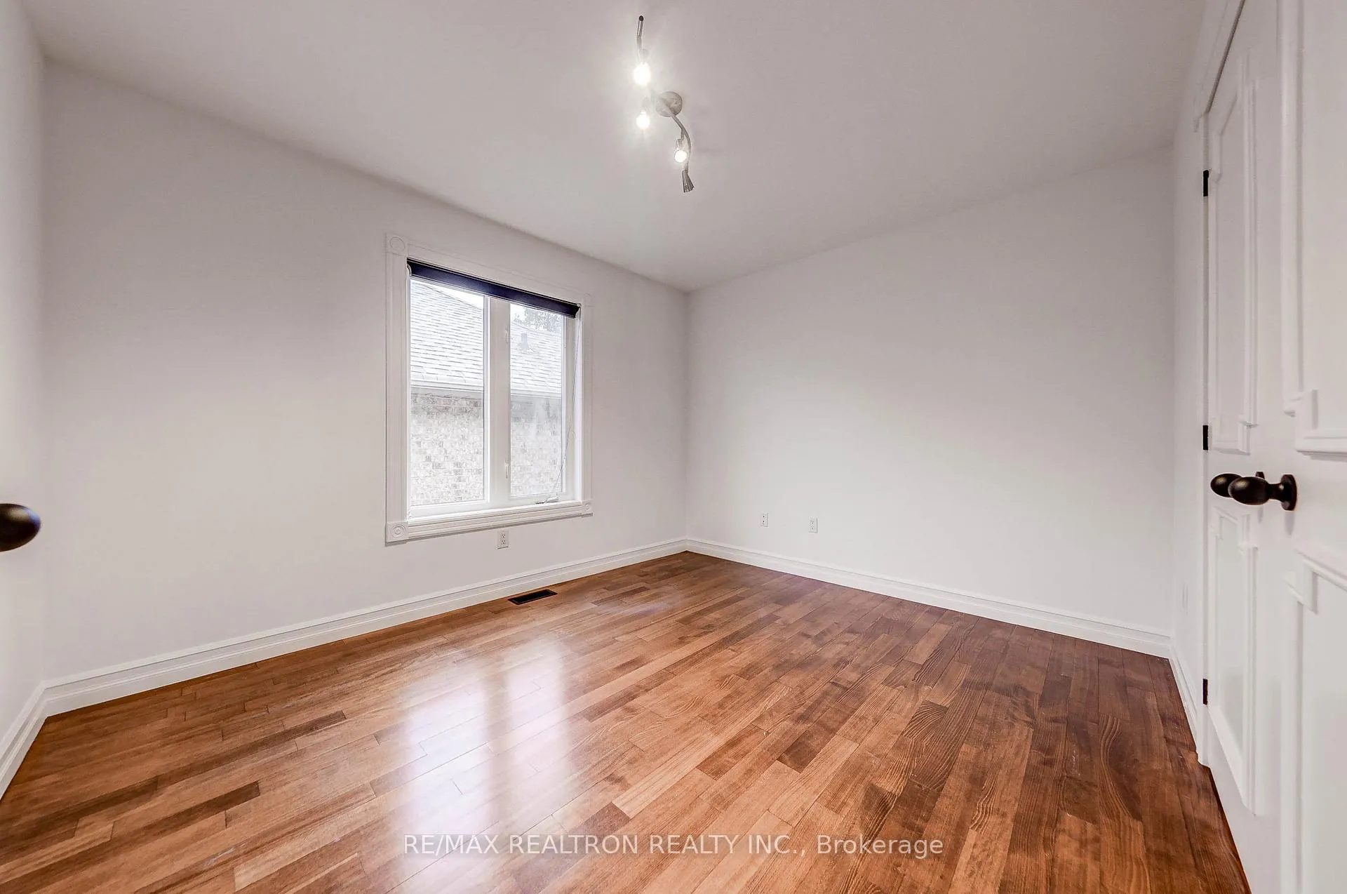 Photo 19 of 47 Haddington Avenue, Toronto, Bedford Park-Nortown — HOMEH