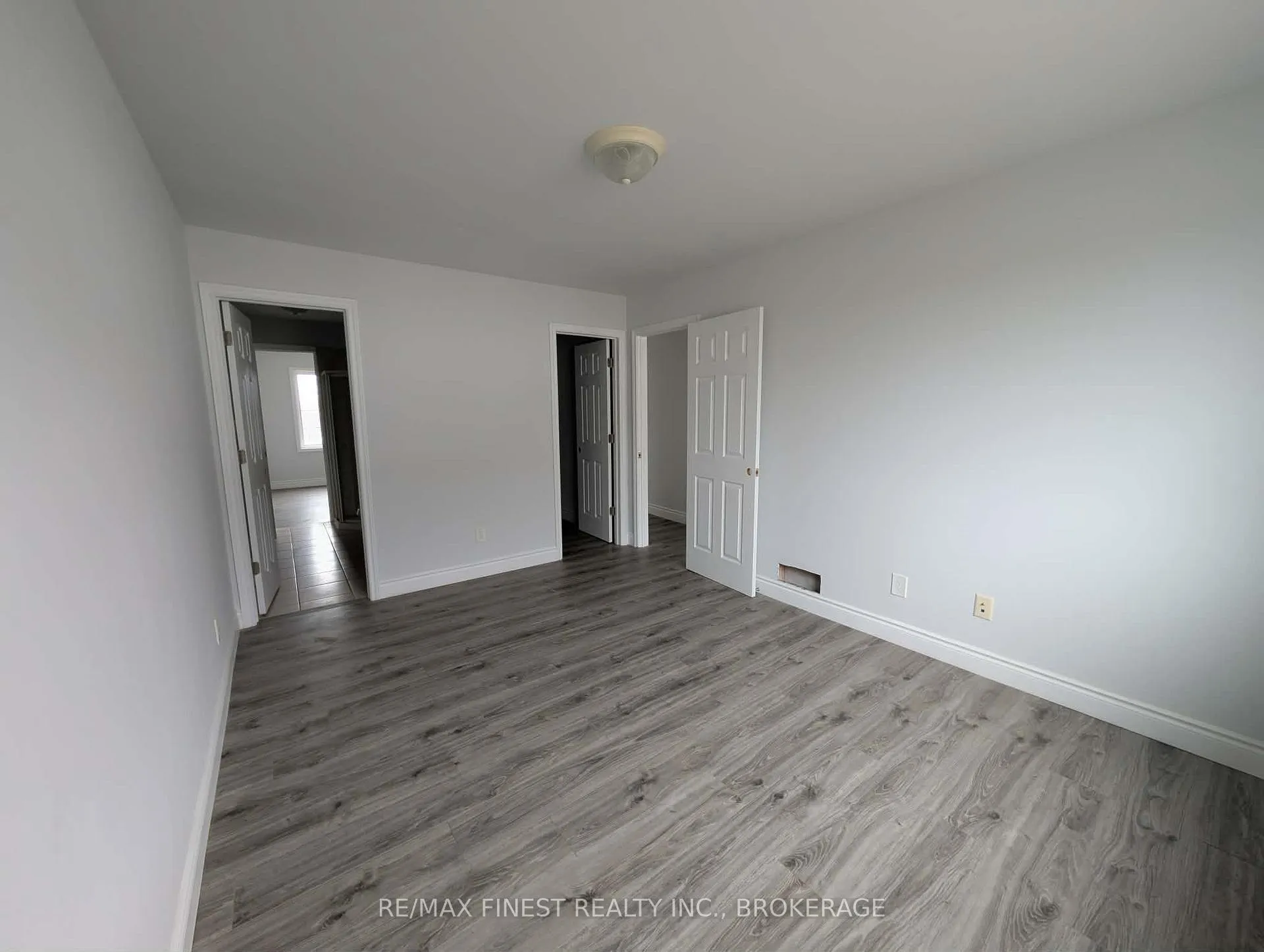 Photo 11 of 253 Conacher Drive, Kingston, Rideau — HOMEH
