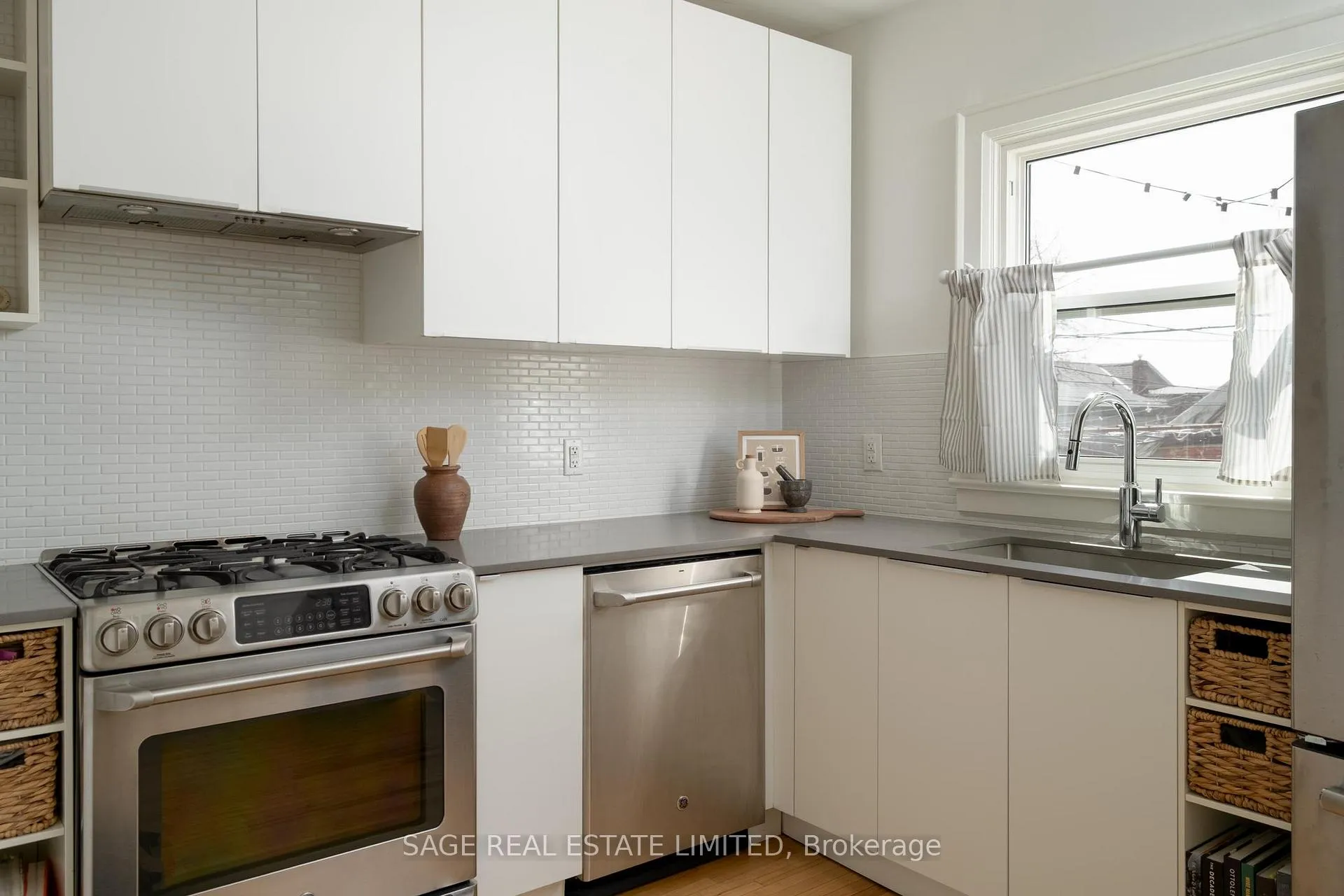 Photo 13 of 178 Prescott Avenue, Toronto, Weston-Pellam Park — HOMEH