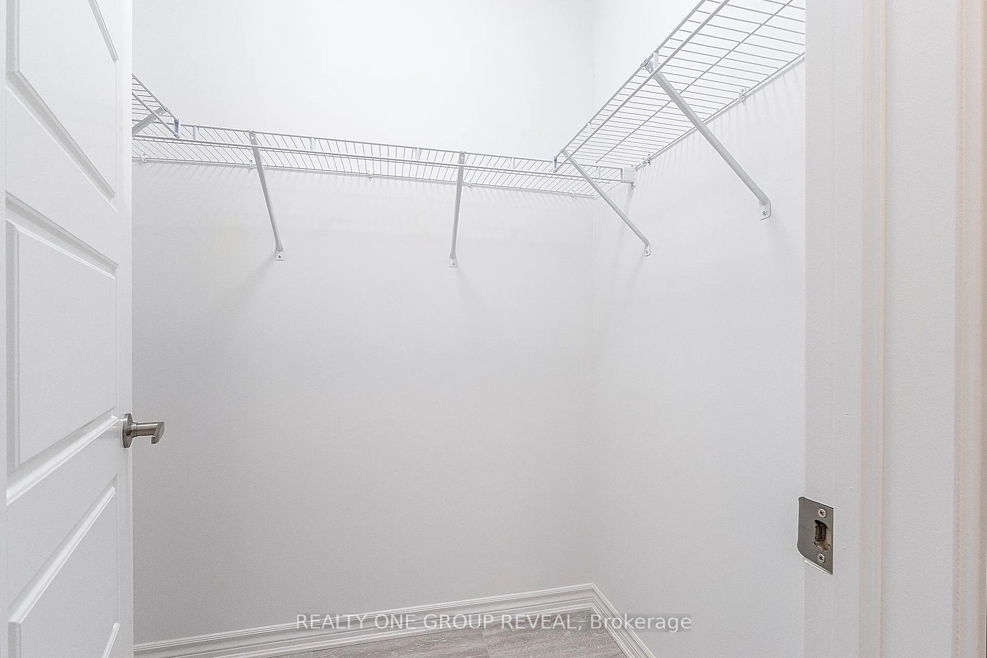 Photo 7 of 3383 Salt Springs Drive, Pickering, Rural Pickering — HOMEH