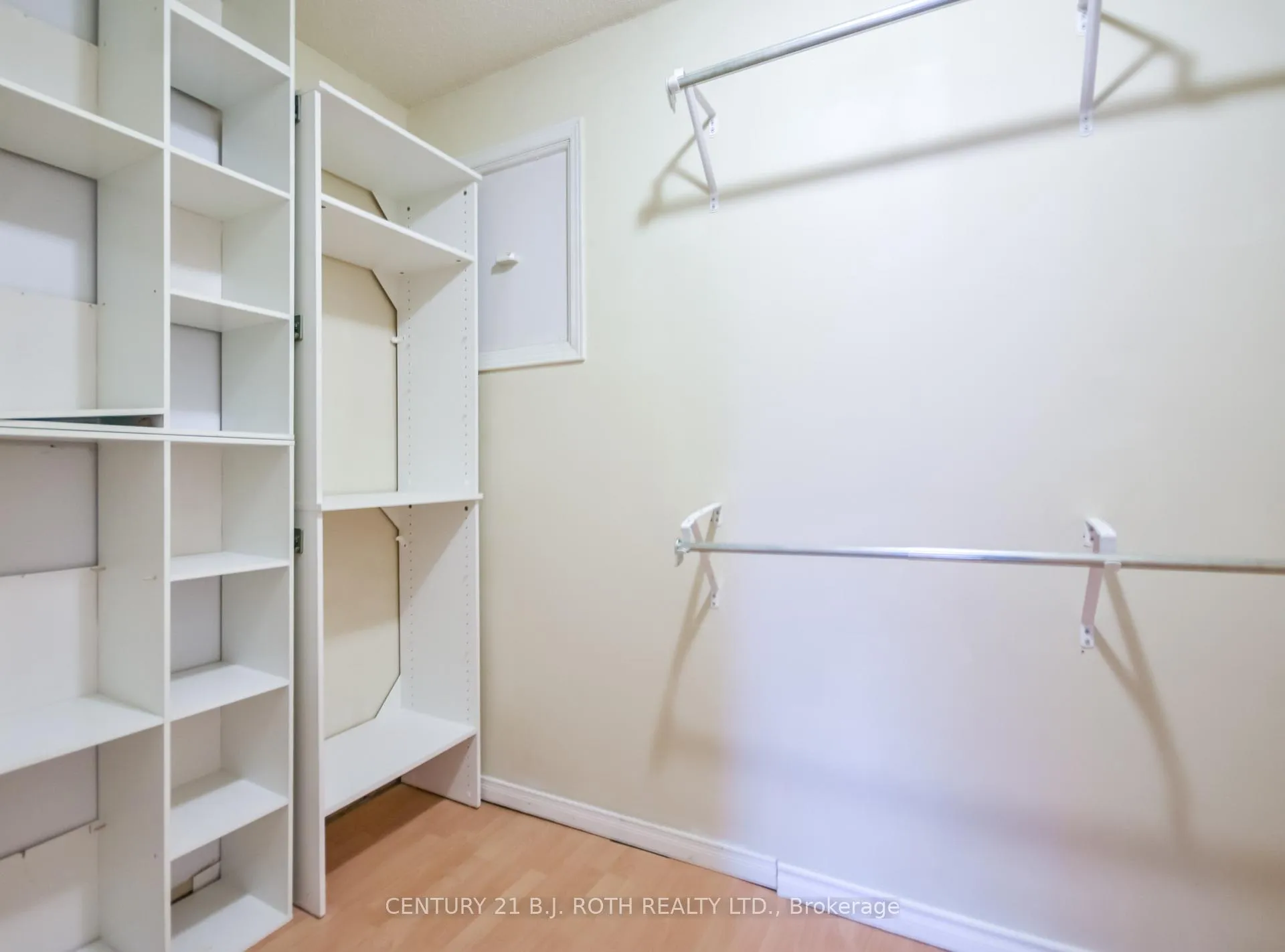 Photo 16 of Unit Upper, 51 Mcdougall Drive, Barrie, West Bayfield — HOMEH