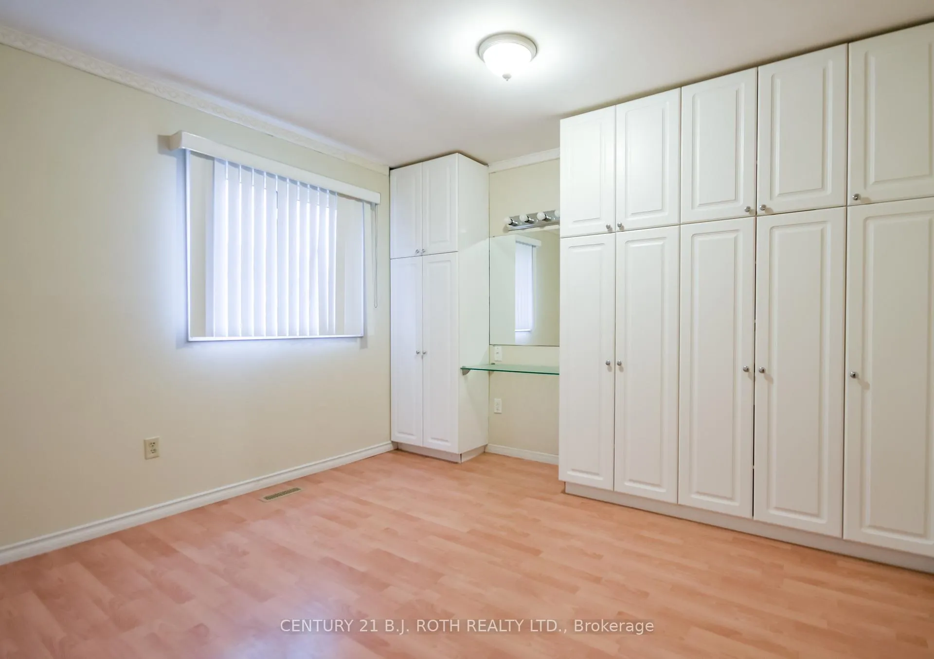 Photo 18 of Unit Upper, 51 Mcdougall Drive, Barrie, West Bayfield — HOMEH