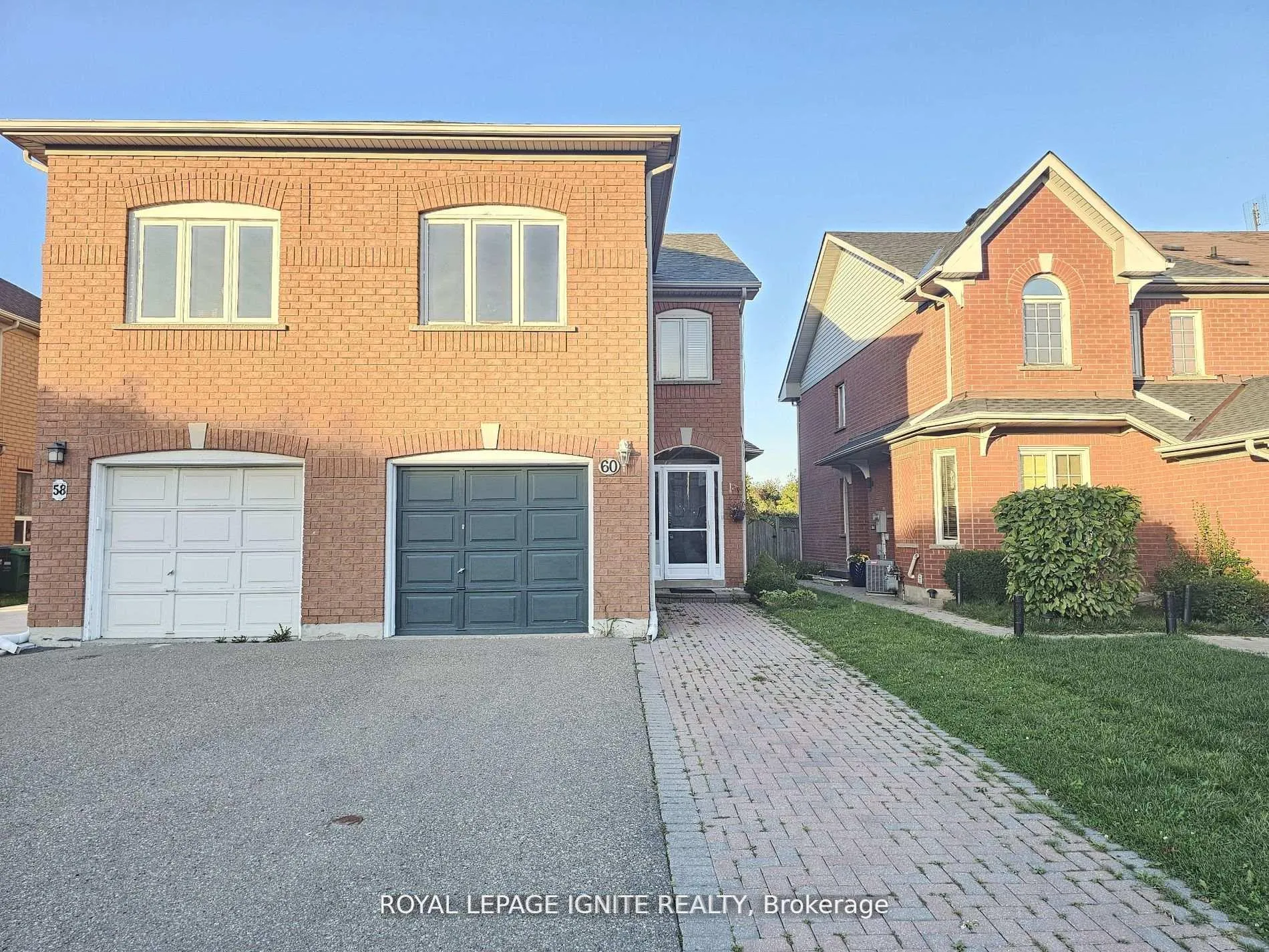 Photo 2 of 60 Pressed Brick Drive, Brampton, Brampton North — HOMEH
