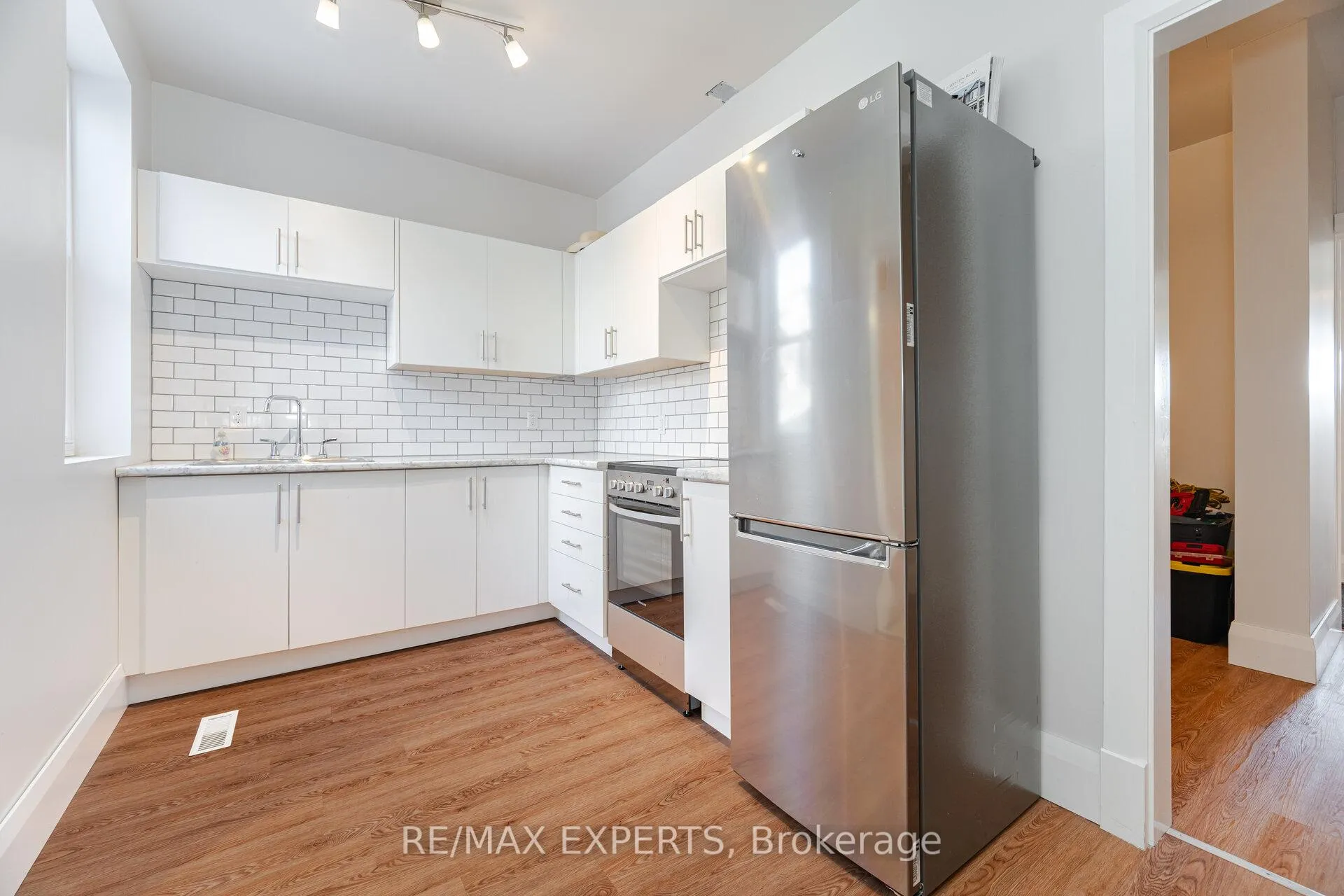 Photo 6 of 289 Old Weston Road, Toronto, Weston-Pellam Park — HOMEH