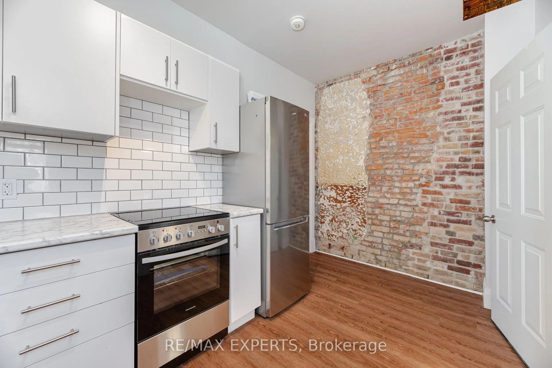 Photo 9 of 289 Old Weston Road, Toronto, Weston-Pellam Park — HOMEH