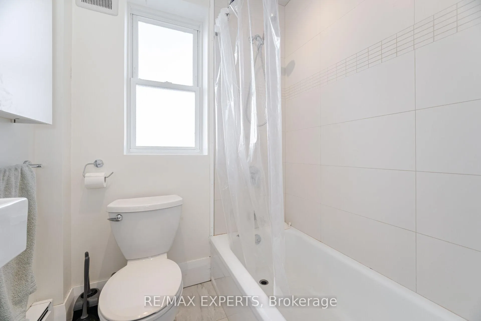 Photo 18 of 289 Old Weston Road, Toronto, Weston-Pellam Park — HOMEH