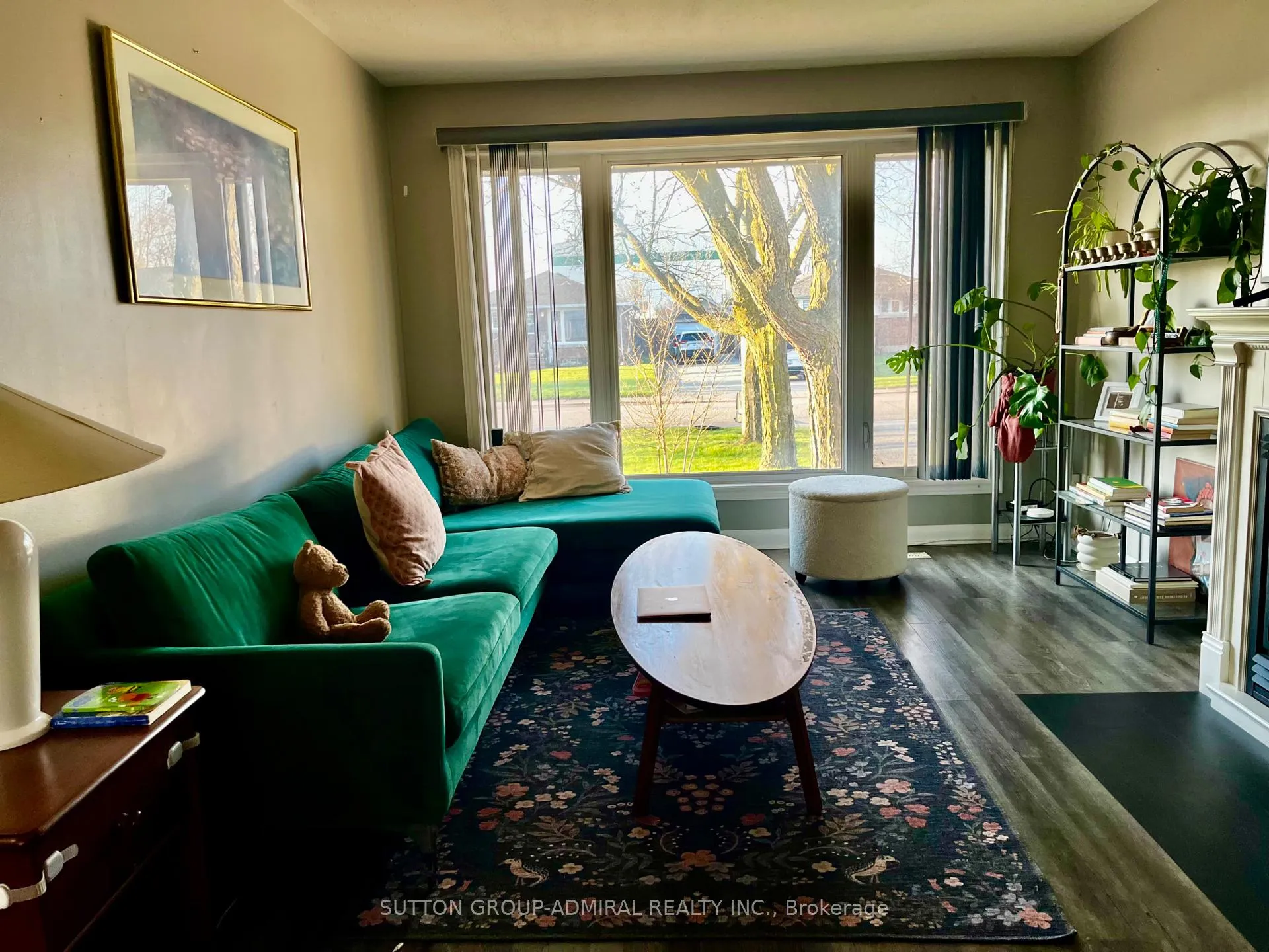 Photo 7 of 7468 Wanless Street, Niagara Falls, Ascot — HOMEH