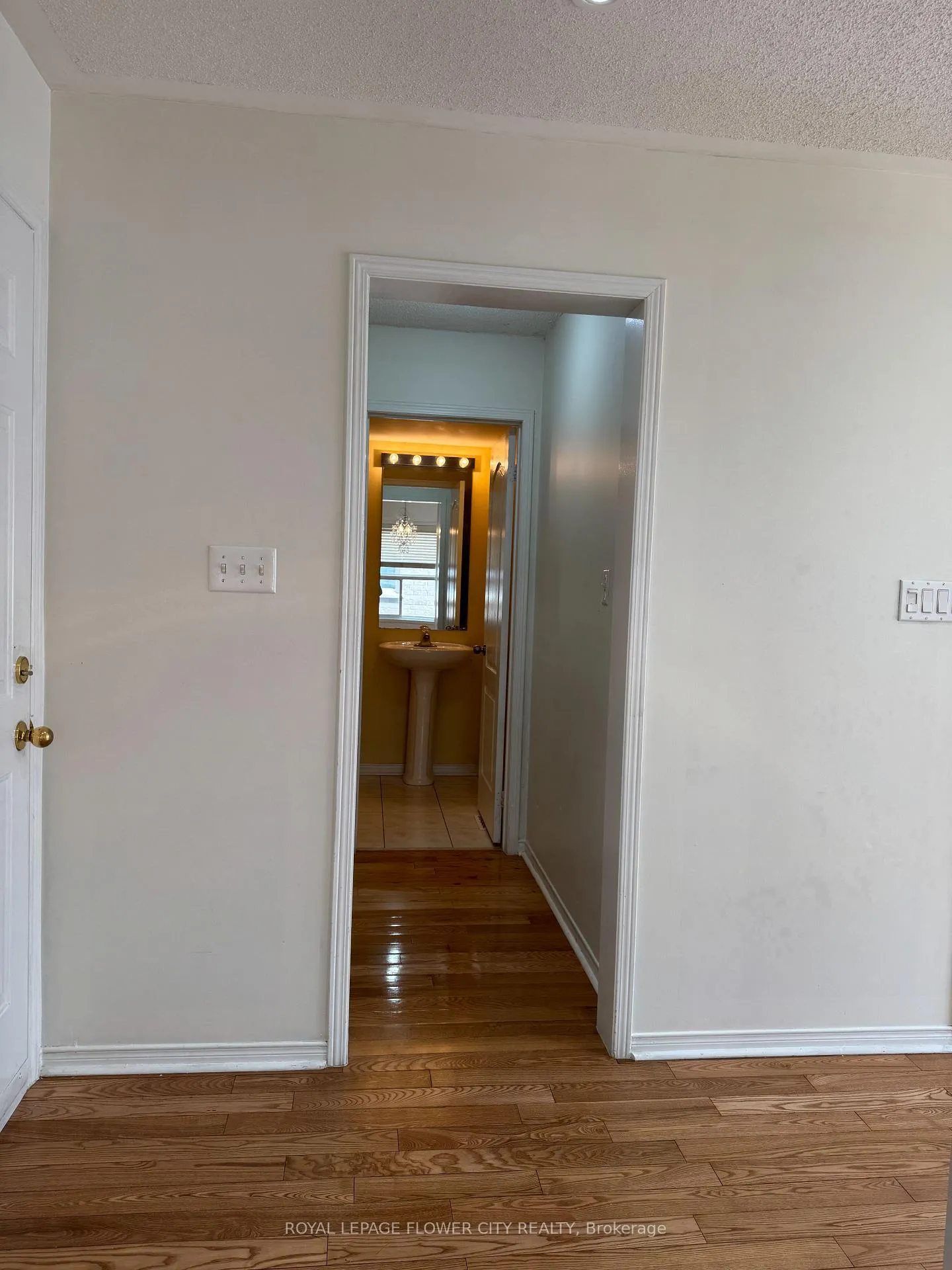 Photo 8 of Unit Upper, 58 Brentcliff Drive, Brampton, Fletcher's Meadow — HOMEH