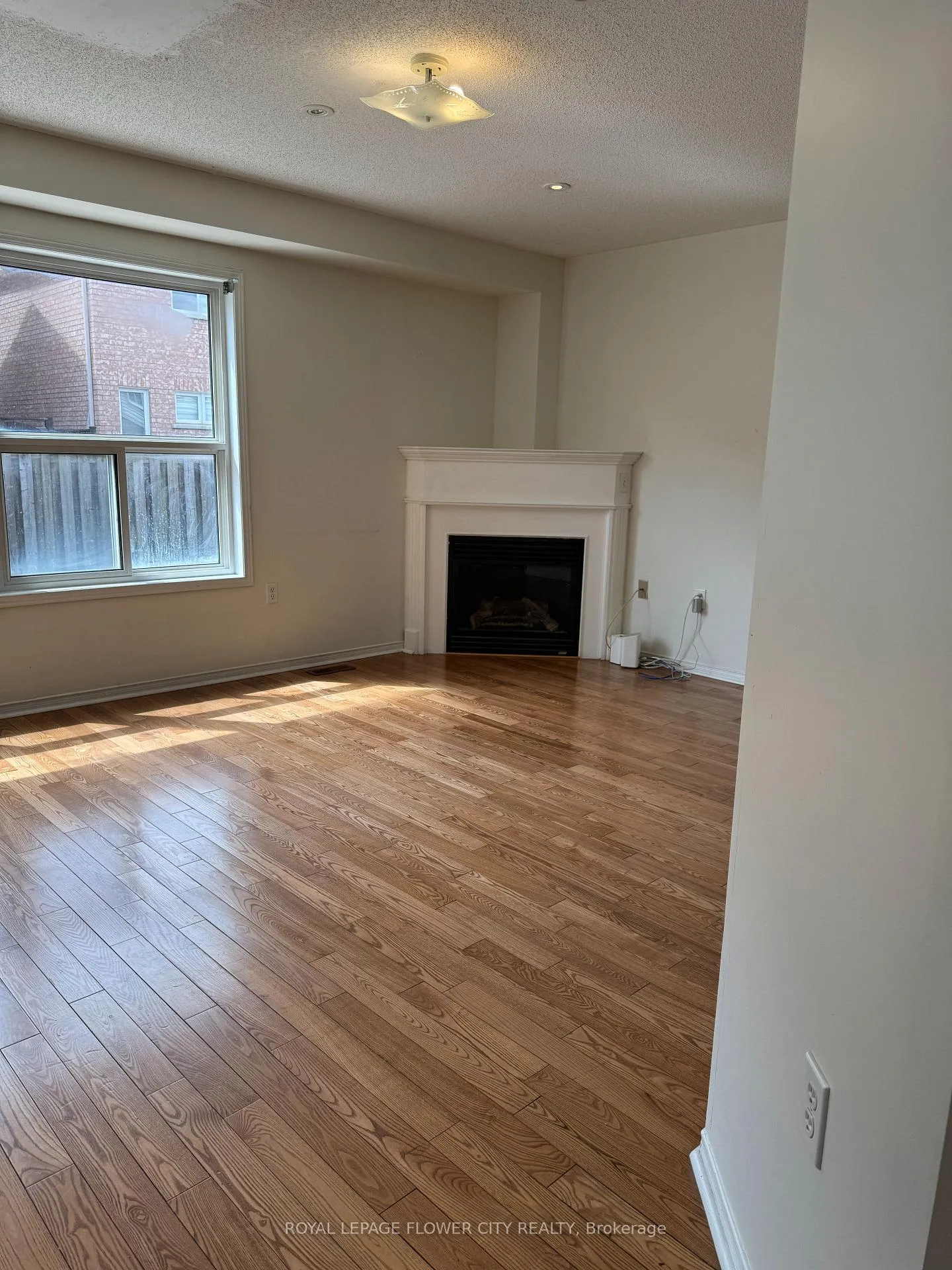 Photo 13 of Unit Upper, 58 Brentcliff Drive, Brampton, Fletcher's Meadow — HOMEH