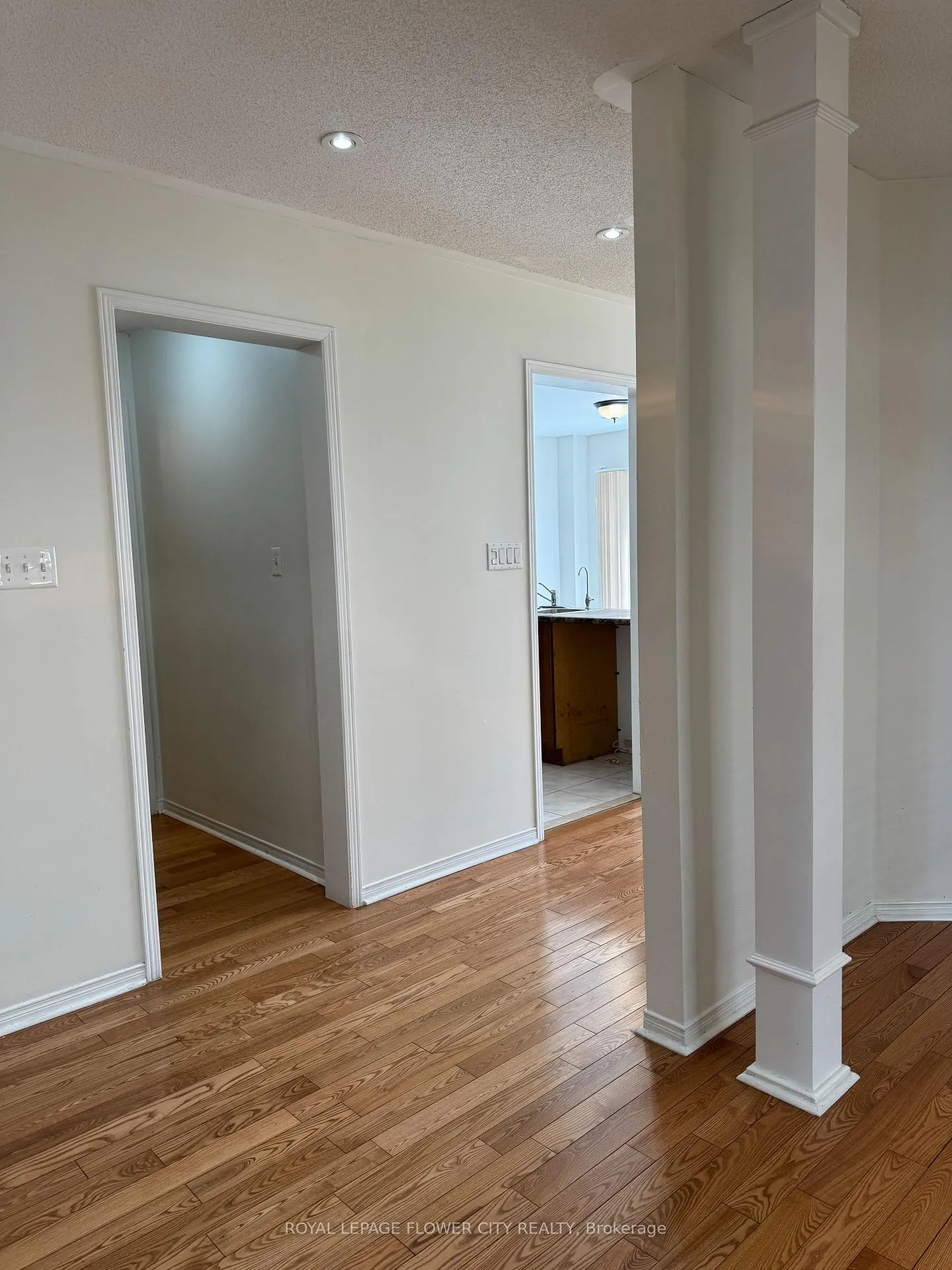 Photo 18 of Unit Upper, 58 Brentcliff Drive, Brampton, Fletcher's Meadow — HOMEH