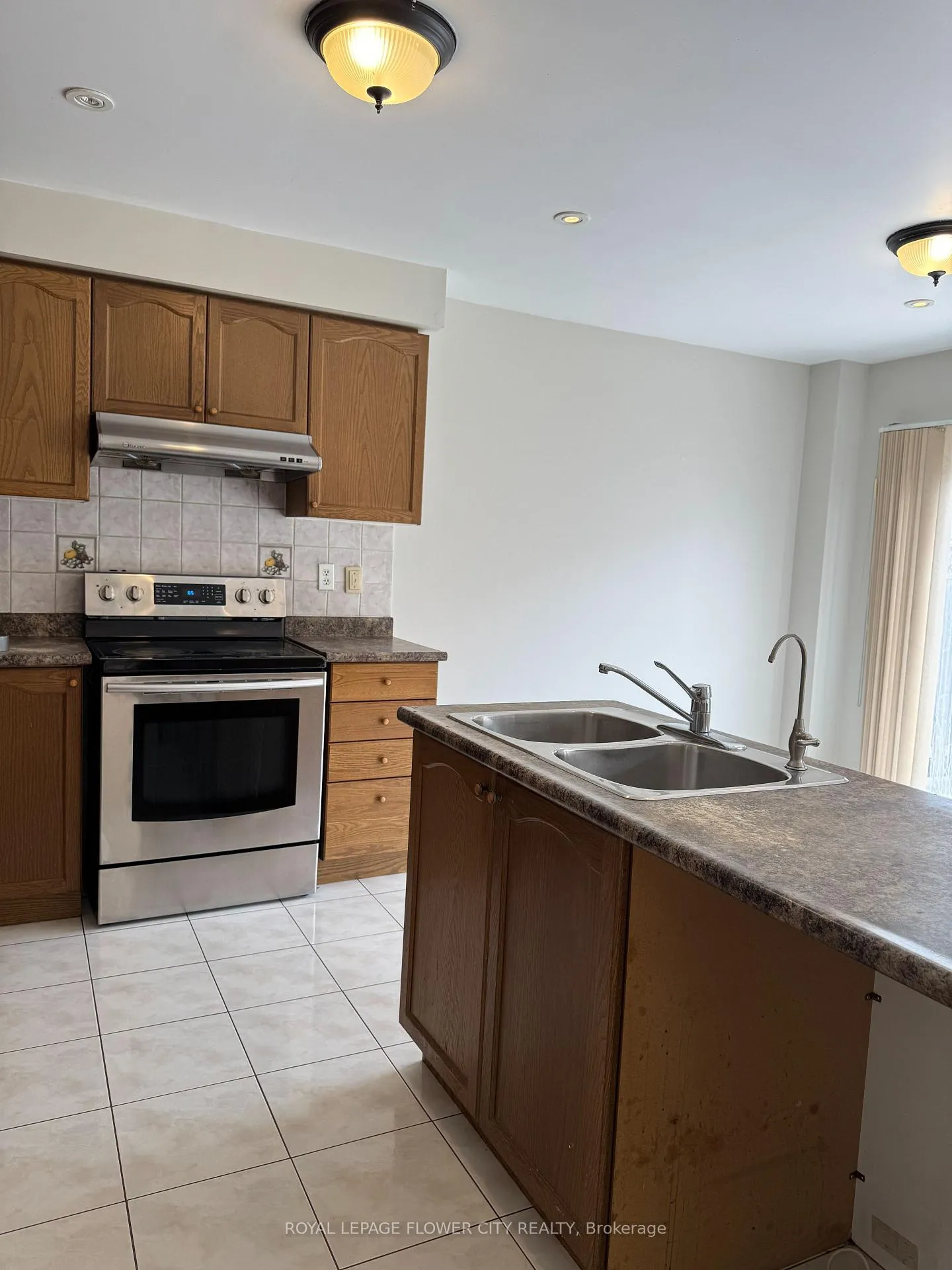 Photo 22 of Unit Upper, 58 Brentcliff Drive, Brampton, Fletcher's Meadow — HOMEH