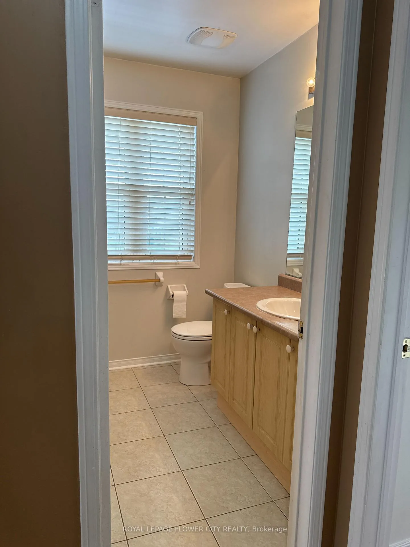 Photo 30 of Unit Upper, 58 Brentcliff Drive, Brampton, Fletcher's Meadow — HOMEH