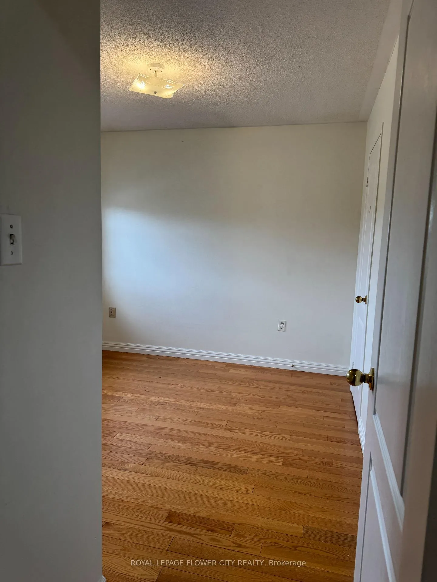 Photo 31 of Unit Upper, 58 Brentcliff Drive, Brampton, Fletcher's Meadow — HOMEH