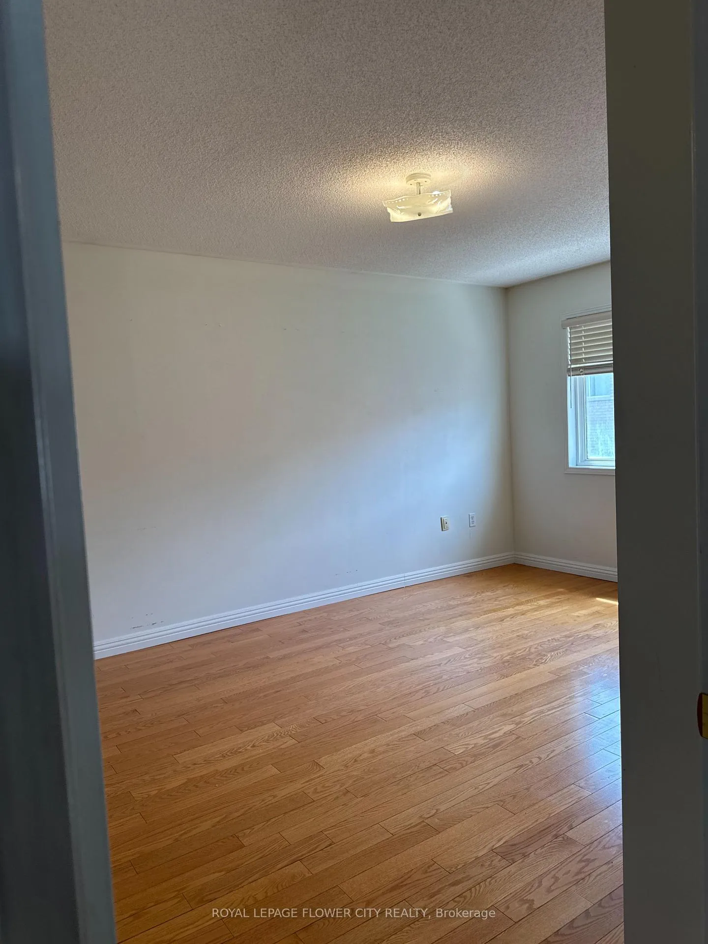 Photo 35 of Unit Upper, 58 Brentcliff Drive, Brampton, Fletcher's Meadow — HOMEH