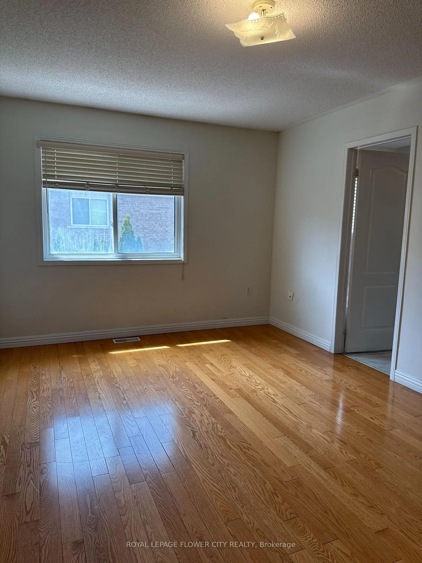 Photo 38 of Unit Upper, 58 Brentcliff Drive, Brampton, Fletcher's Meadow — HOMEH
