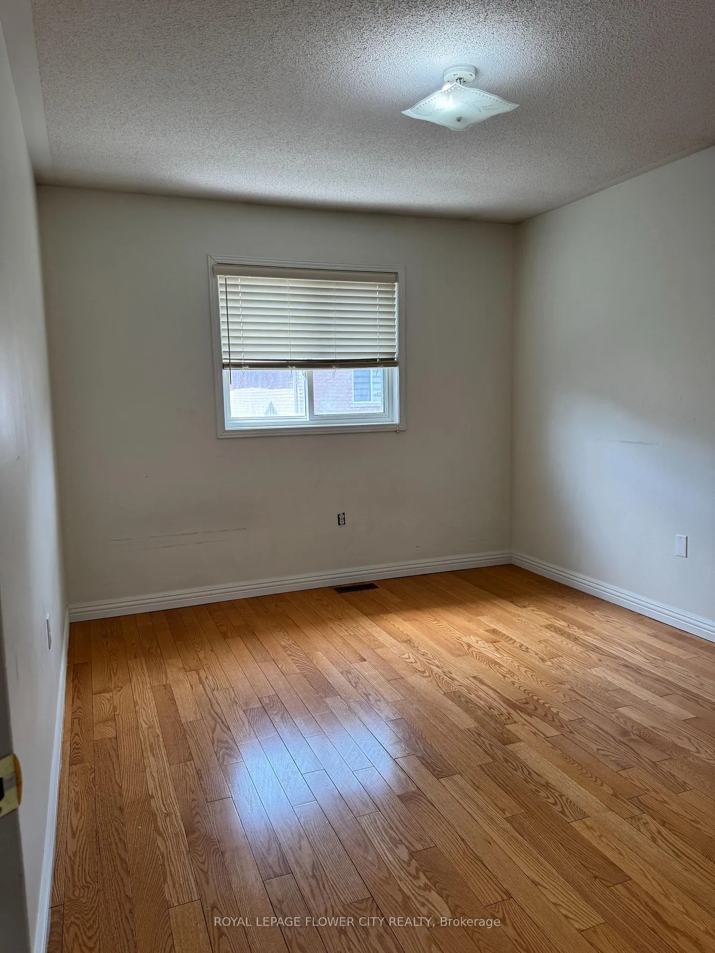 Photo 42 of Unit Upper, 58 Brentcliff Drive, Brampton, Fletcher's Meadow — HOMEH