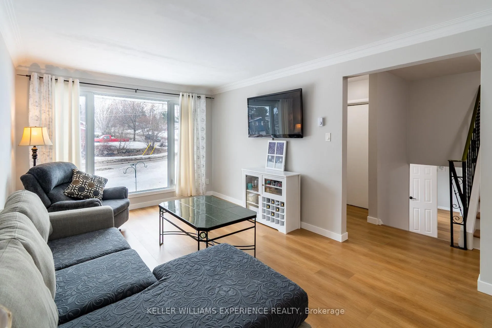 Photo 2 of 588 Manly Street, Midland — HOMEH