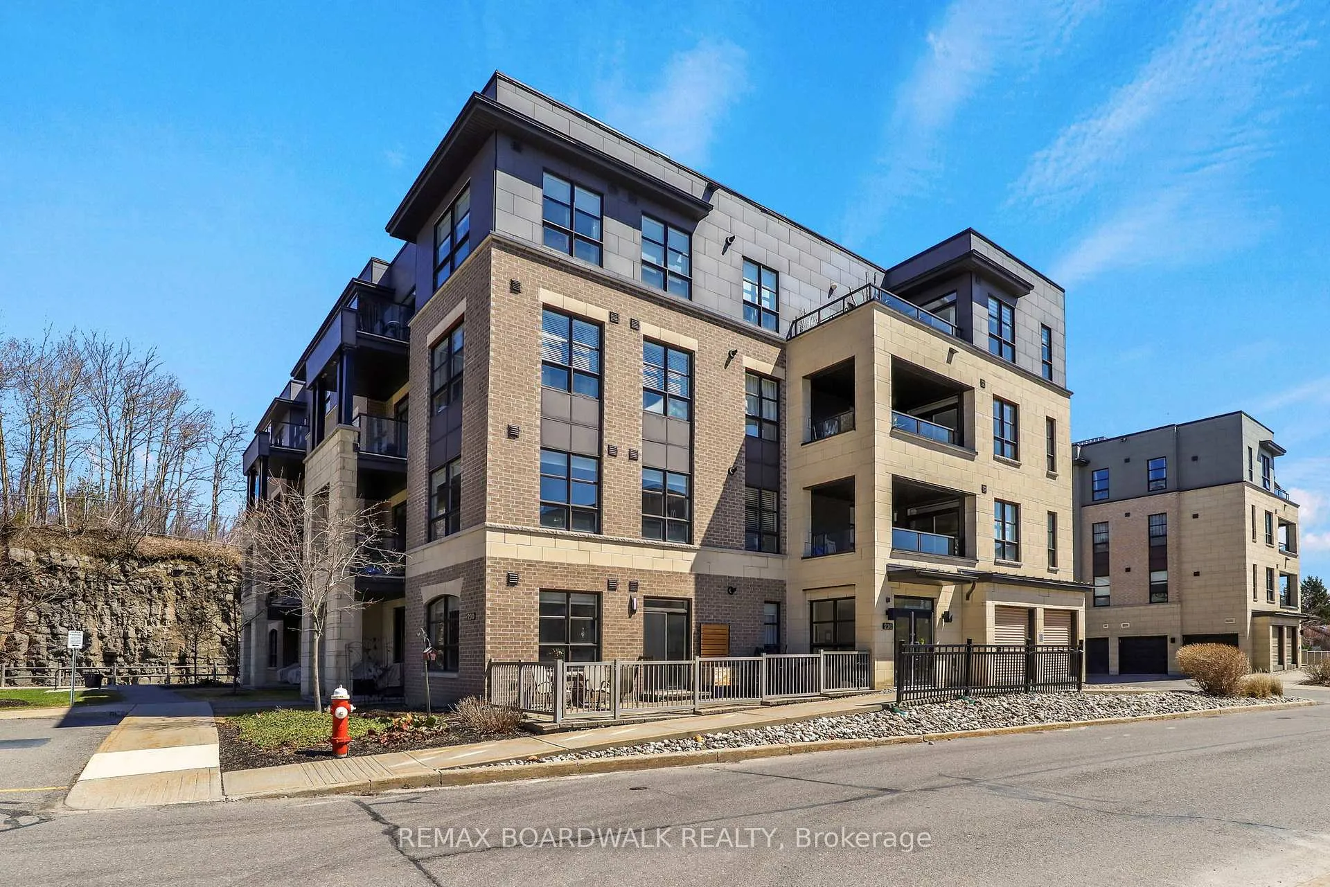 Photo 7 of Unit #202, 230 Titanium Private, Ottawa, Convent Glen North — HOMEH