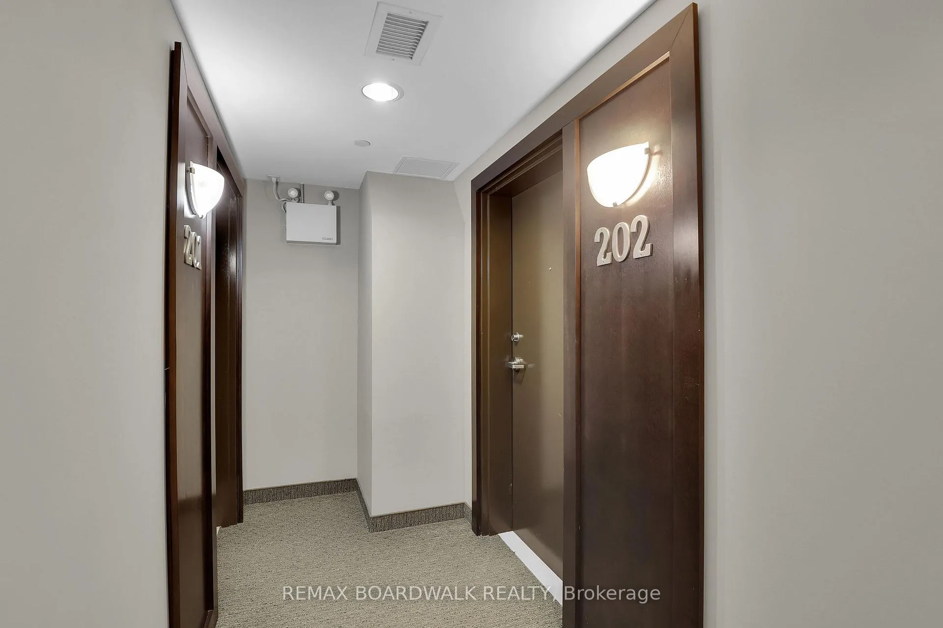 Photo 12 of Unit #202, 230 Titanium Private, Ottawa, Convent Glen North — HOMEH