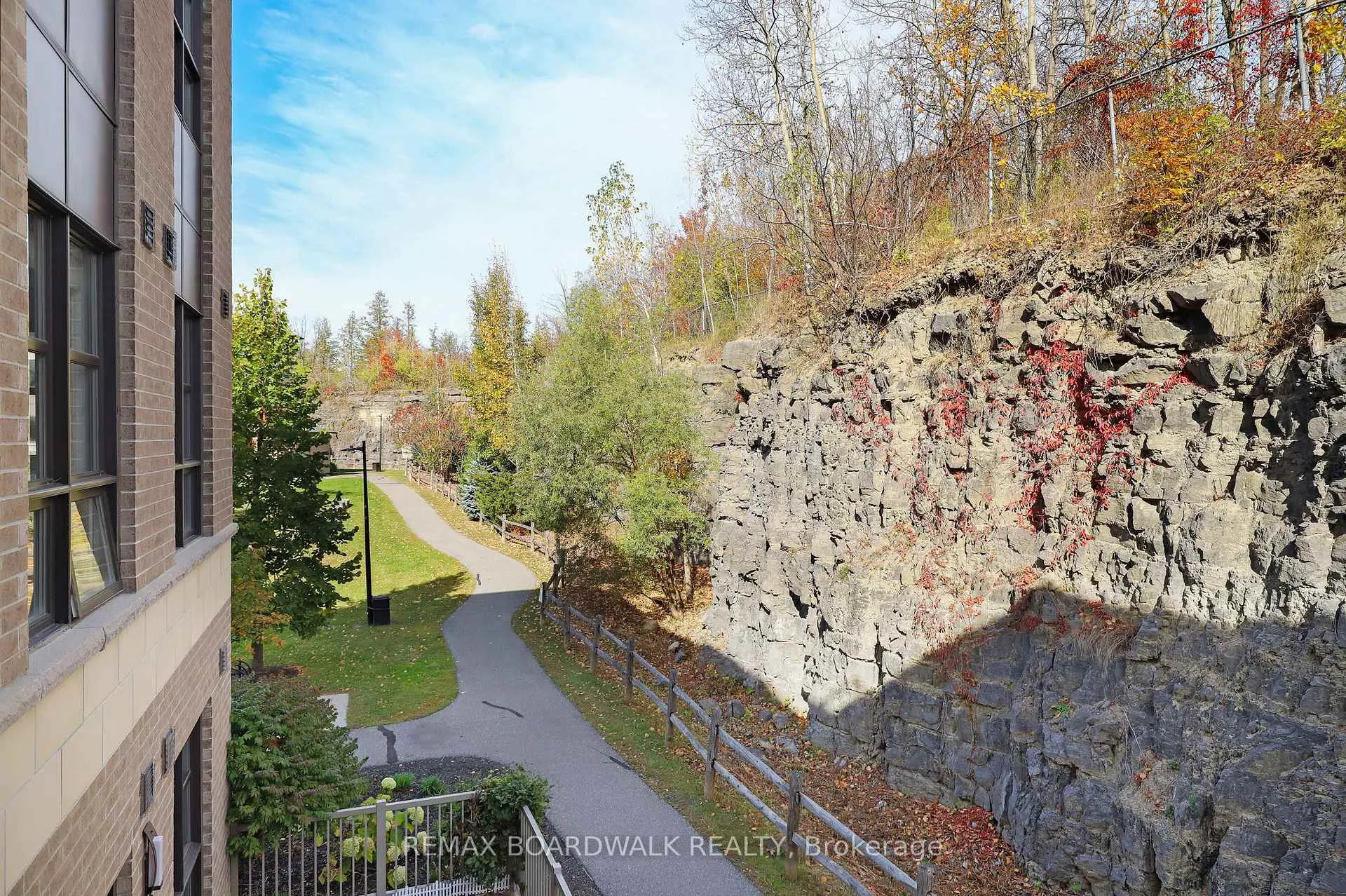 Photo 36 of Unit #202, 230 Titanium Private, Ottawa, Convent Glen North — HOMEH