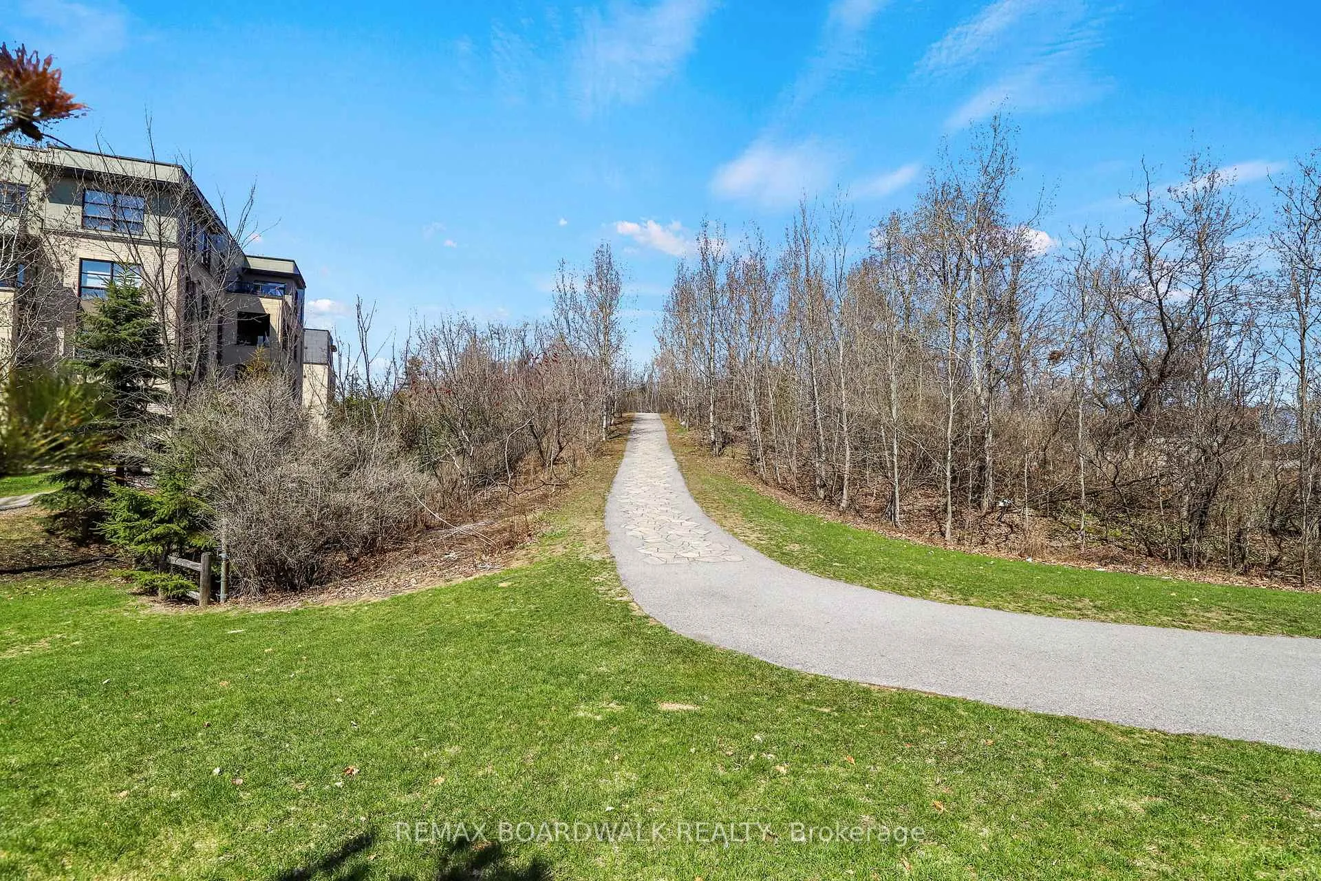 Photo 40 of Unit #202, 230 Titanium Private, Ottawa, Convent Glen North — HOMEH
