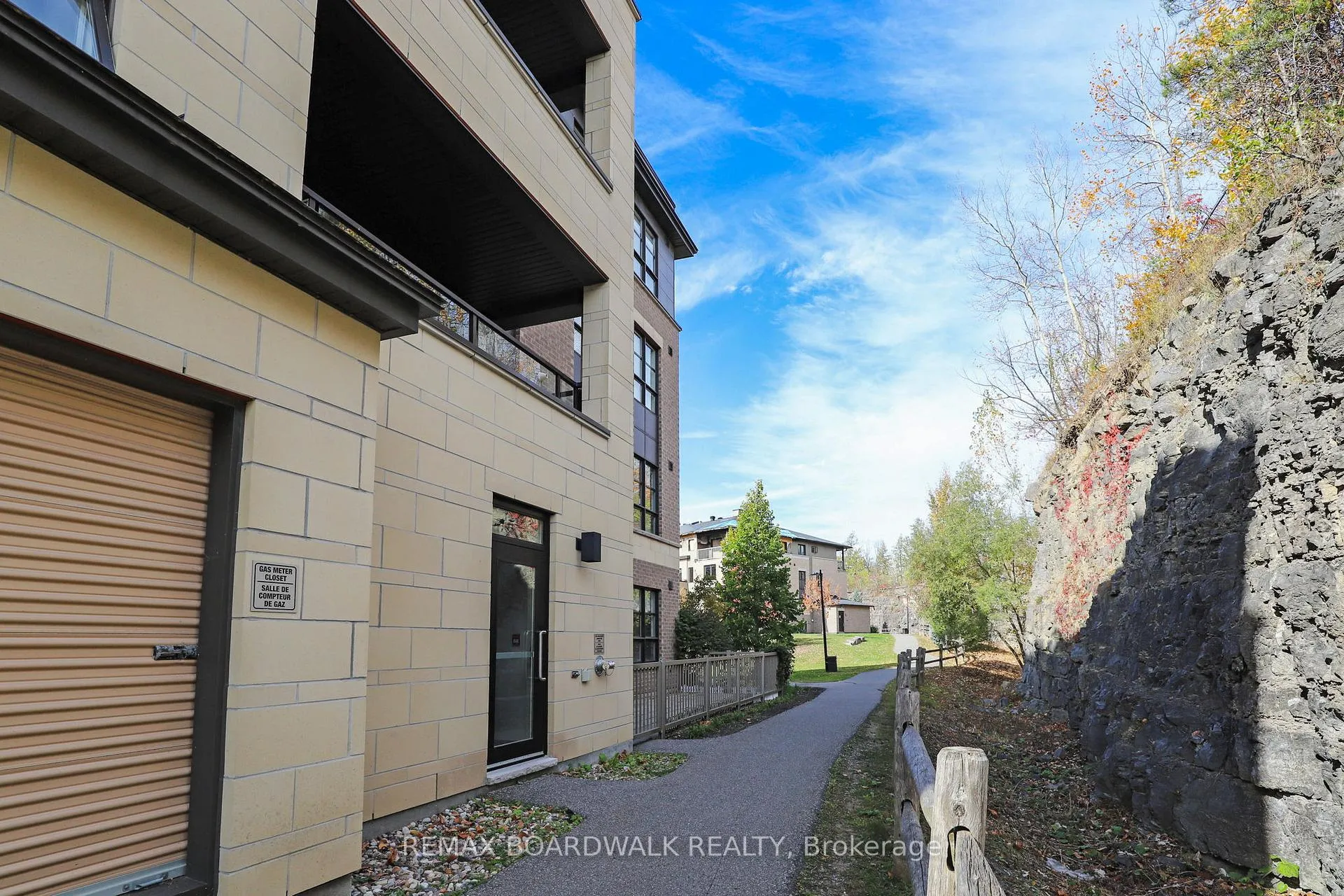 Photo 45 of Unit #202, 230 Titanium Private, Ottawa, Convent Glen North — HOMEH