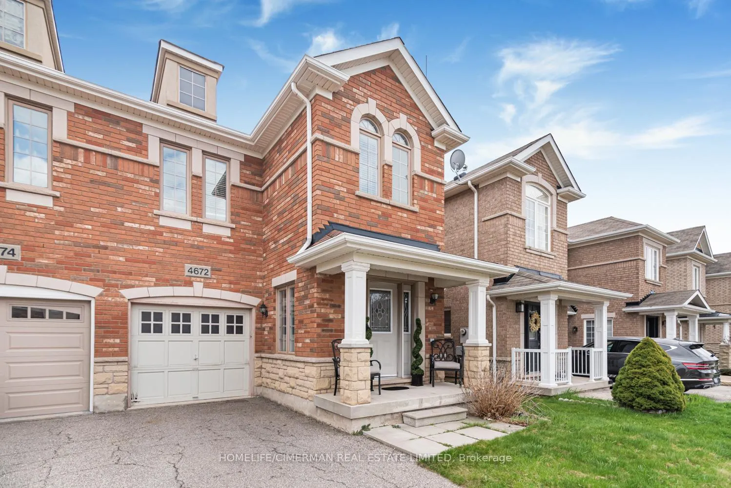 Photo 2 of 4672 Thomas Alton Boulevard, Burlington, Alton — HOMEH