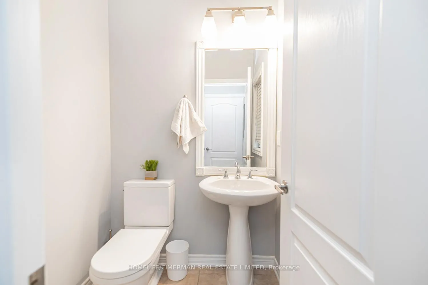 Photo 27 of 4672 Thomas Alton Boulevard, Burlington, Alton — HOMEH