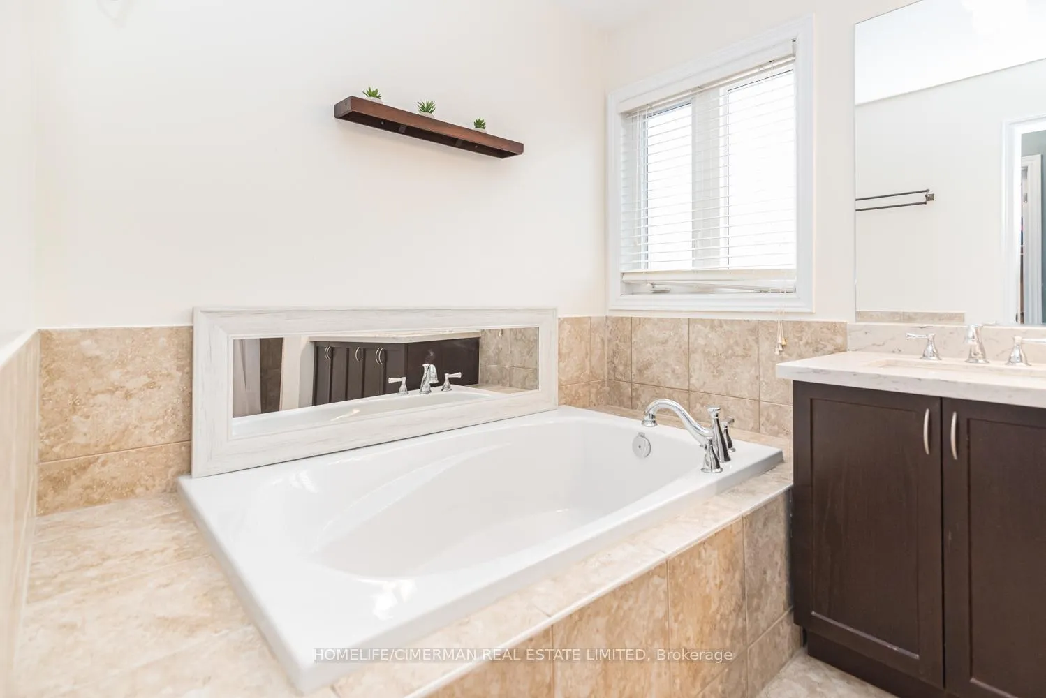 Photo 42 of 4672 Thomas Alton Boulevard, Burlington, Alton — HOMEH