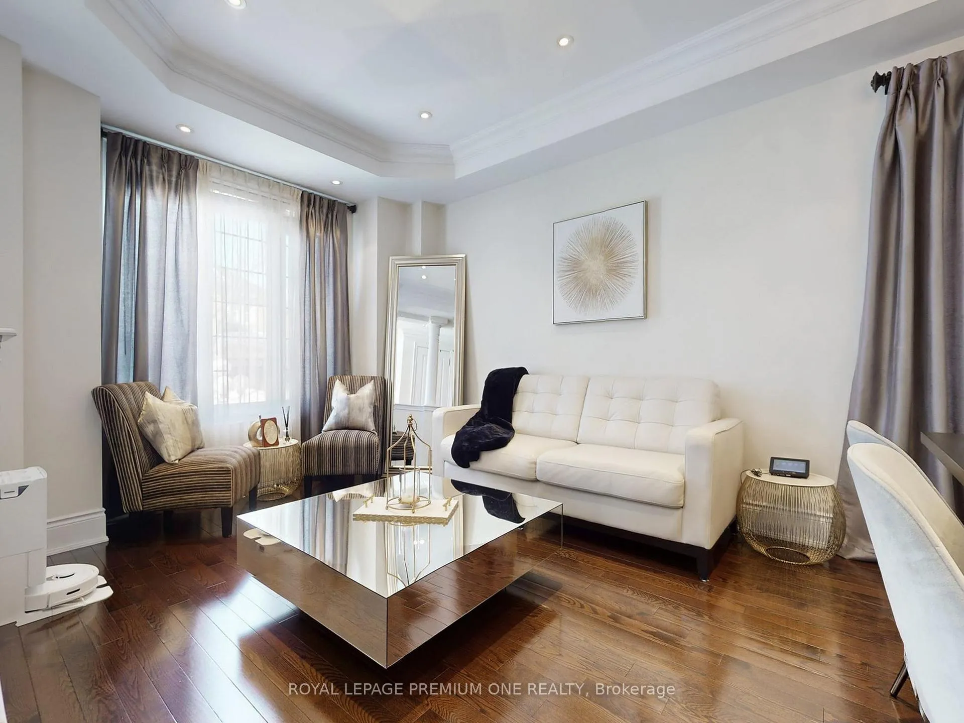 Photo 4 of 74 Foresta Drive, Vaughan, Vellore Village — HOMEH