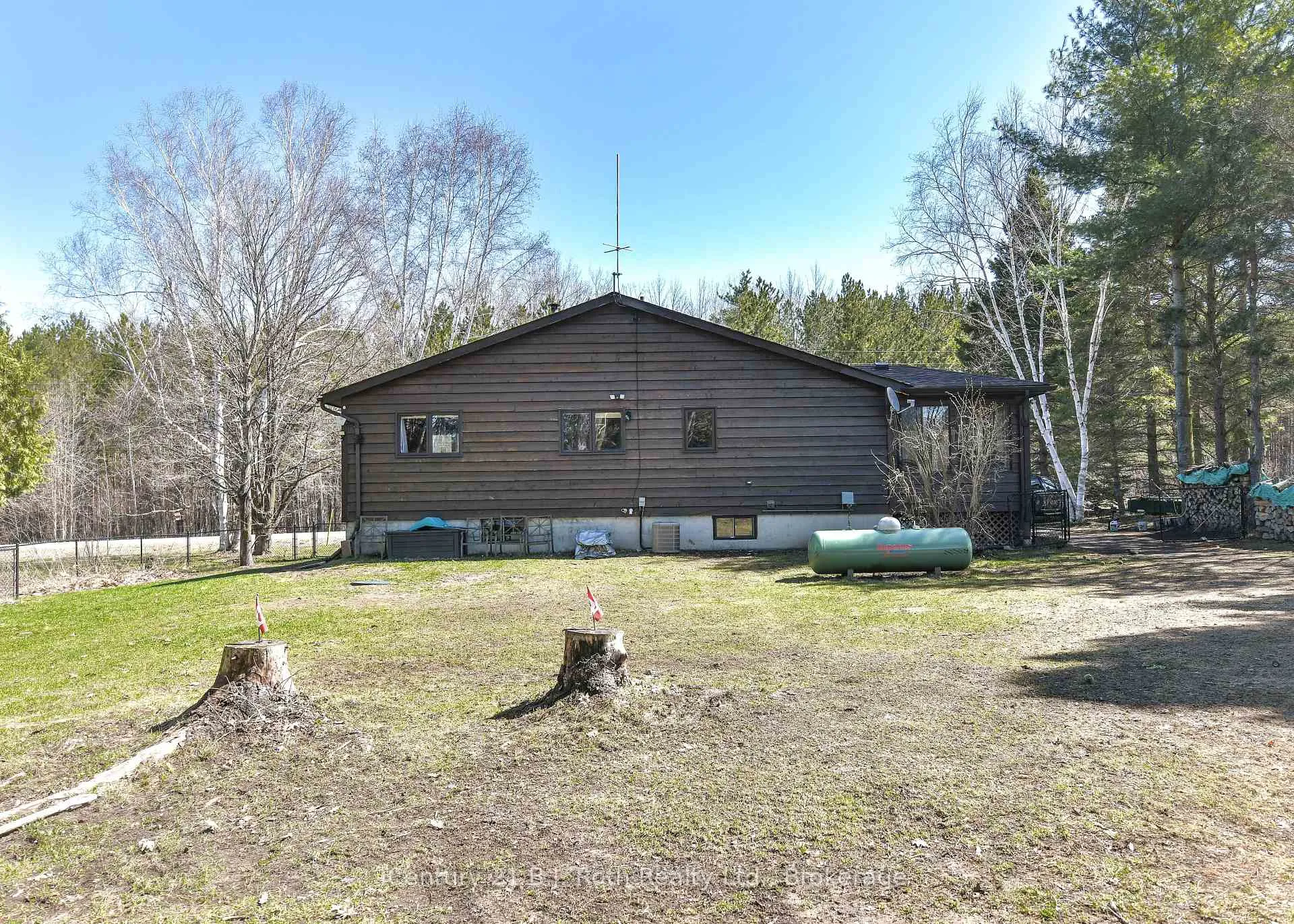 Photo 6 of 2352 Reeves Road, Tay, Rural Tay — HOMEH