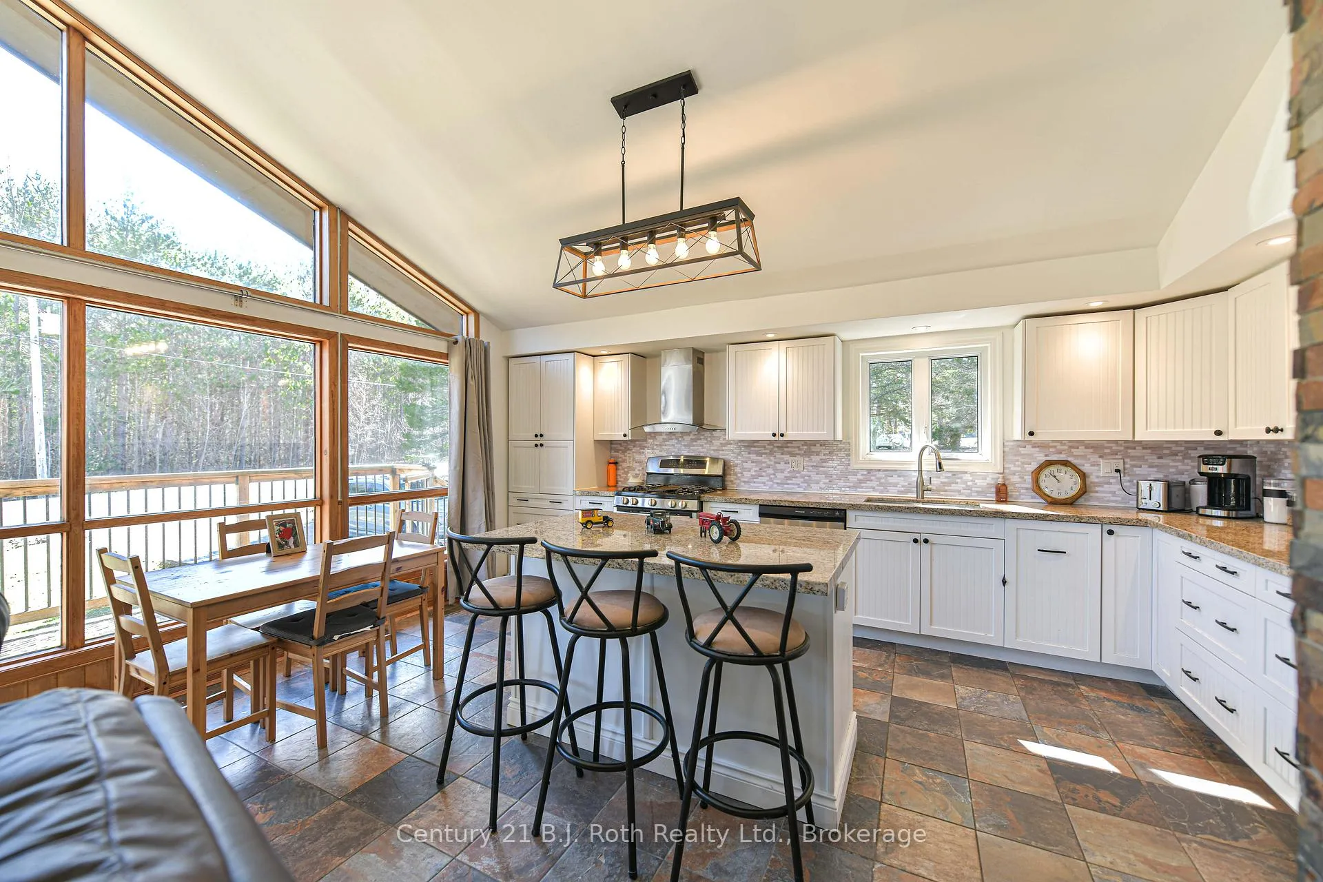 Photo 17 of 2352 Reeves Road, Tay, Rural Tay — HOMEH