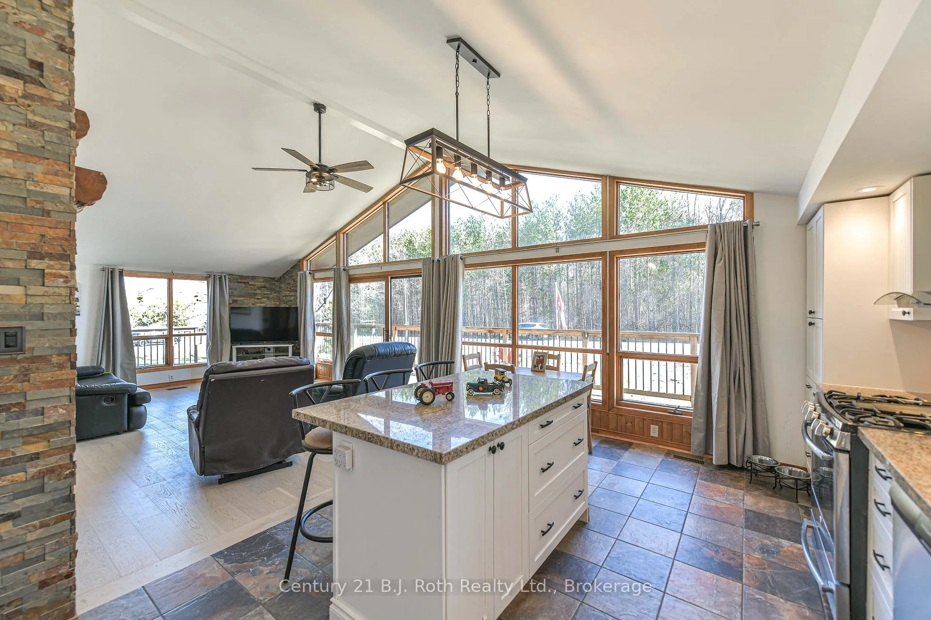 Photo 18 of 2352 Reeves Road, Tay, Rural Tay — HOMEH