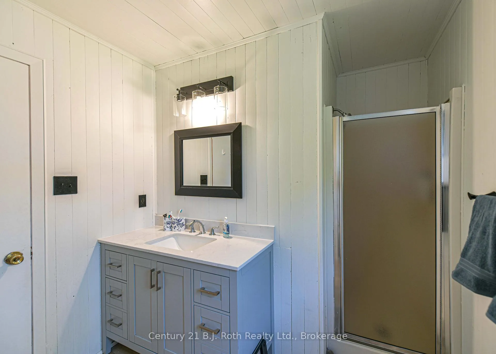 Photo 25 of 2352 Reeves Road, Tay, Rural Tay — HOMEH