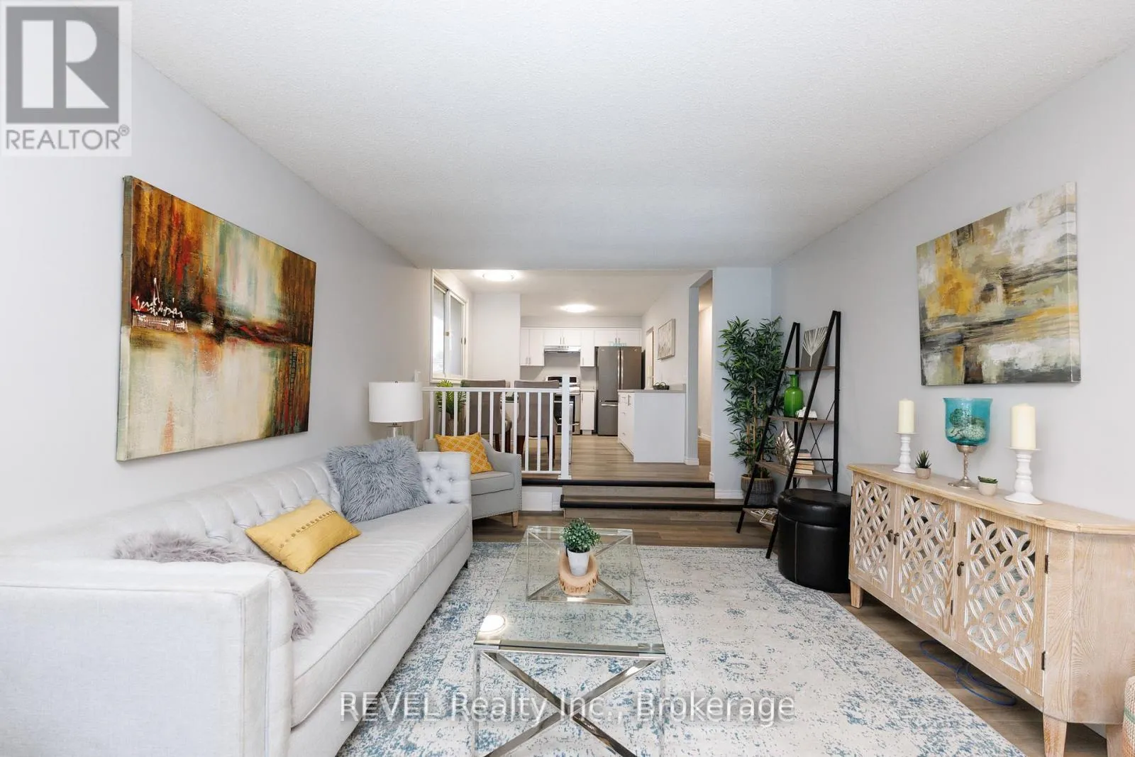 Photo 4 of 116 Hillview Road, St. Catharines, Western Hill — HOMEH