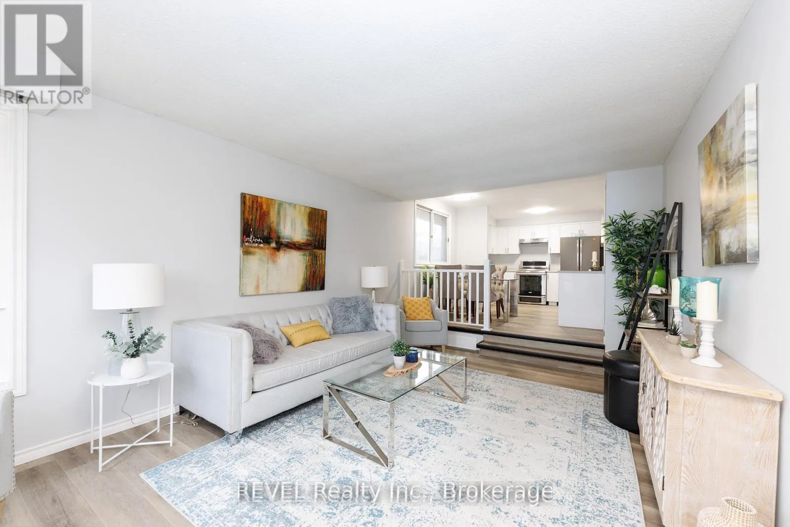 Photo 6 of 116 Hillview Road, St. Catharines, Western Hill — HOMEH