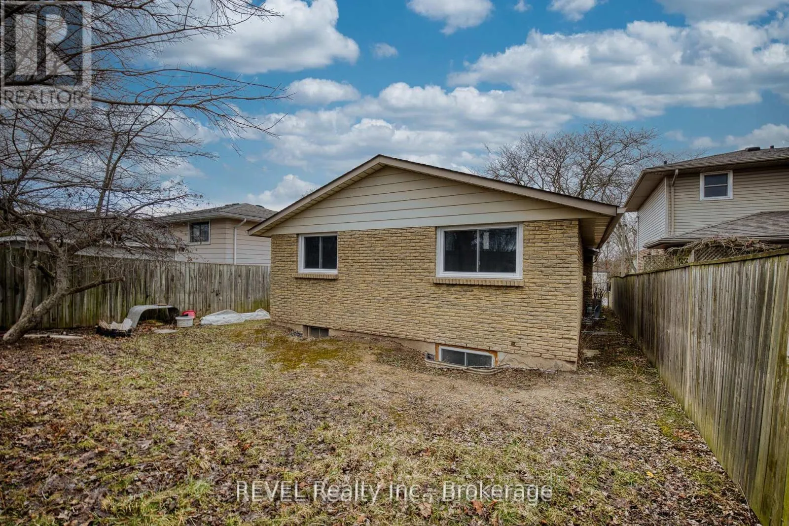 Photo 29 of 116 Hillview Road, St. Catharines, Western Hill — HOMEH