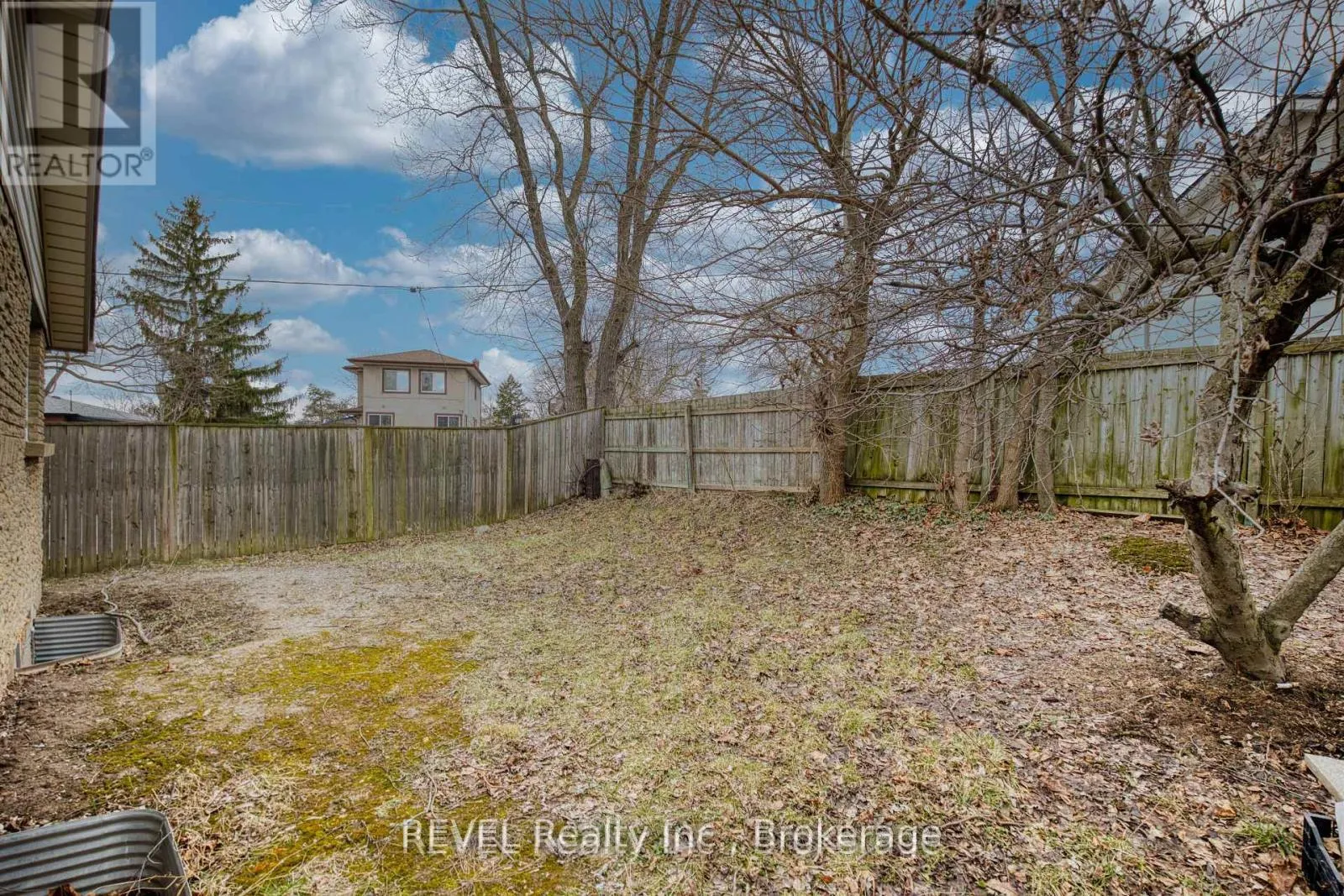 Photo 30 of 116 Hillview Road, St. Catharines, Western Hill — HOMEH