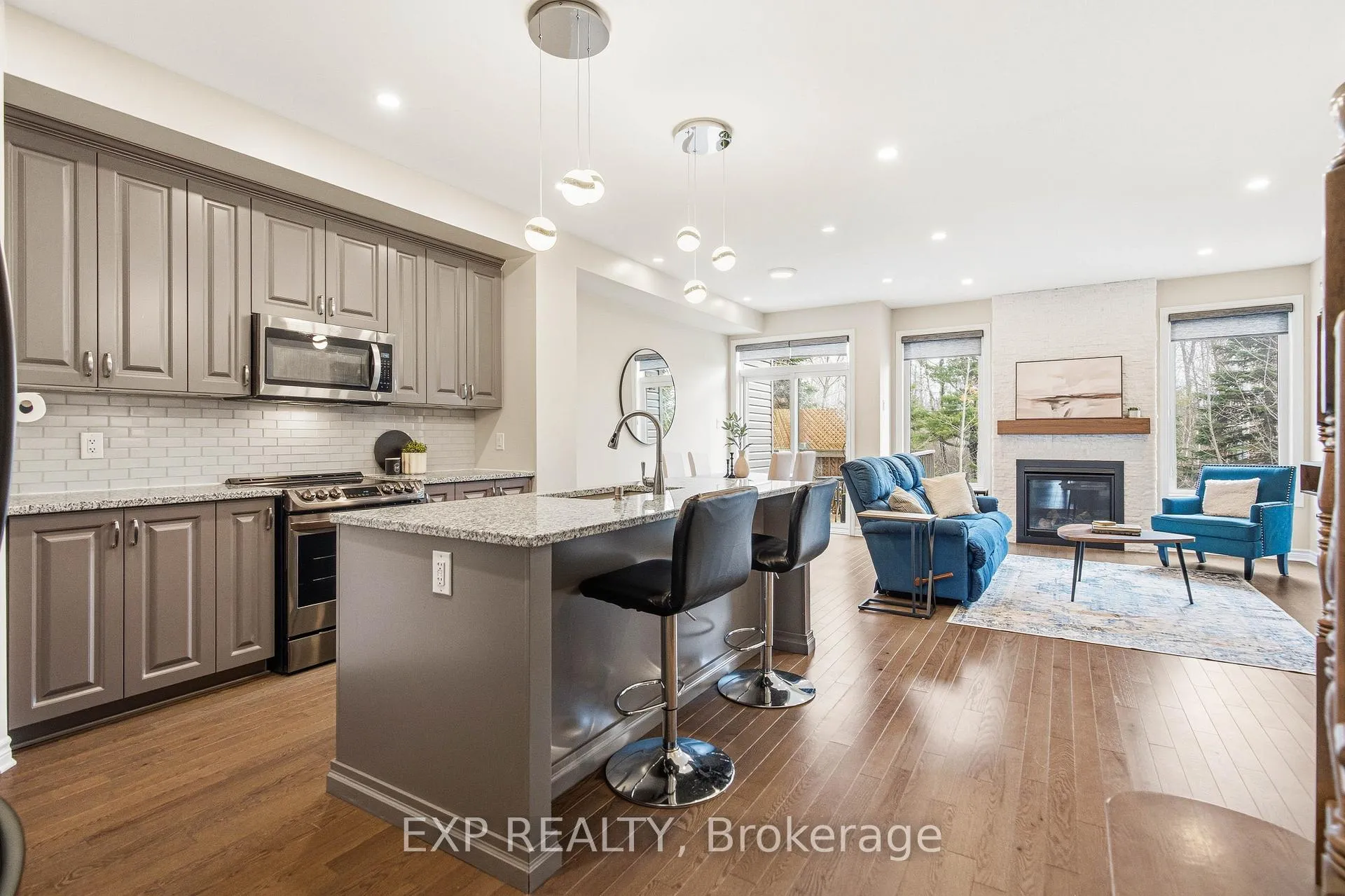 Photo 3 of 528 Fawn Valley Private, Ottawa, Blossom Park/Kemp Park/Findlay Creek — HOMEH