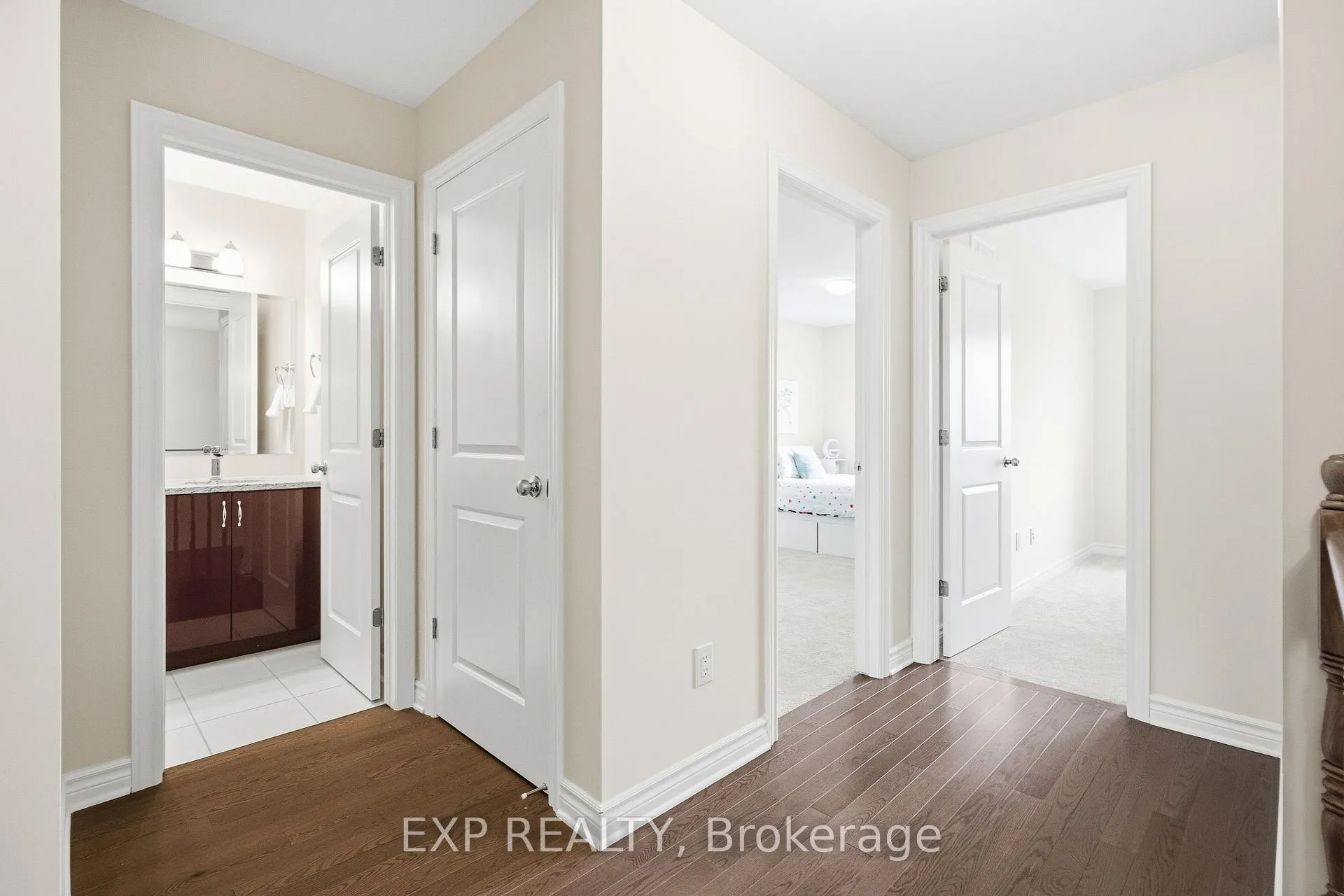 Photo 16 of 528 Fawn Valley Private, Ottawa, Blossom Park/Kemp Park/Findlay Creek — HOMEH