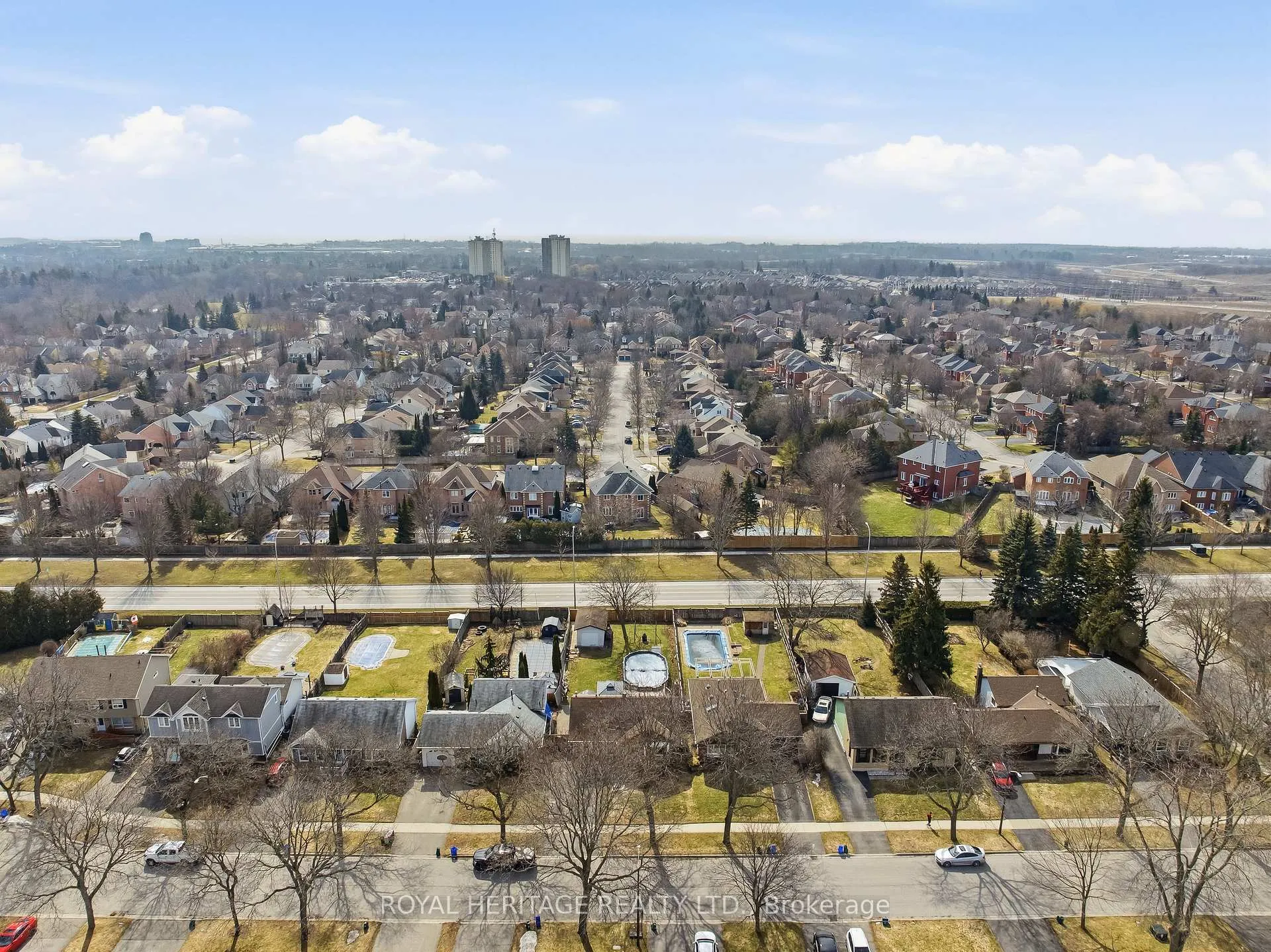 Photo 41 of 148 Guthrie Crescent, Whitby, Lynde Creek — HOMEH
